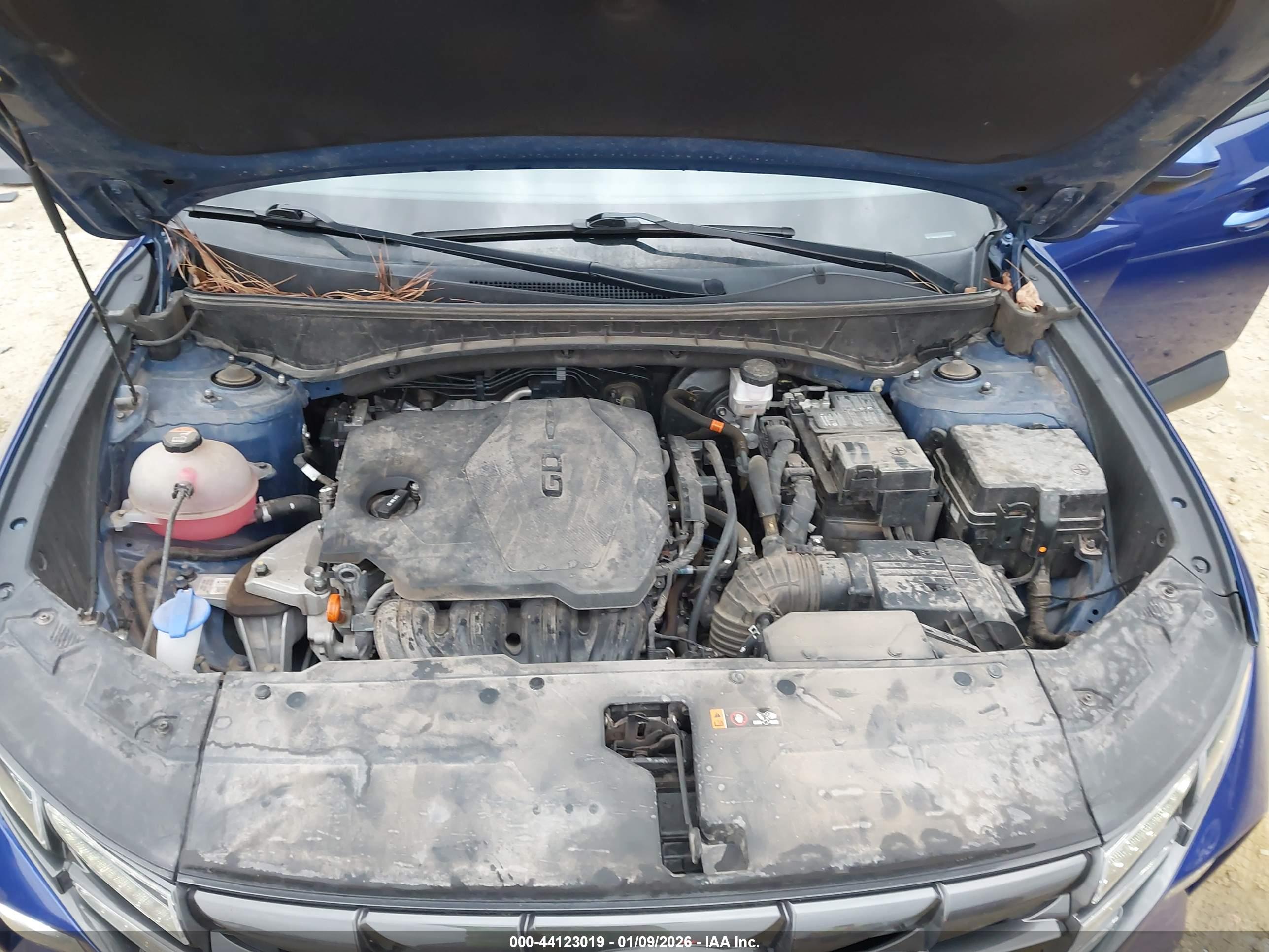 HYUNDAI TUCSON image 10