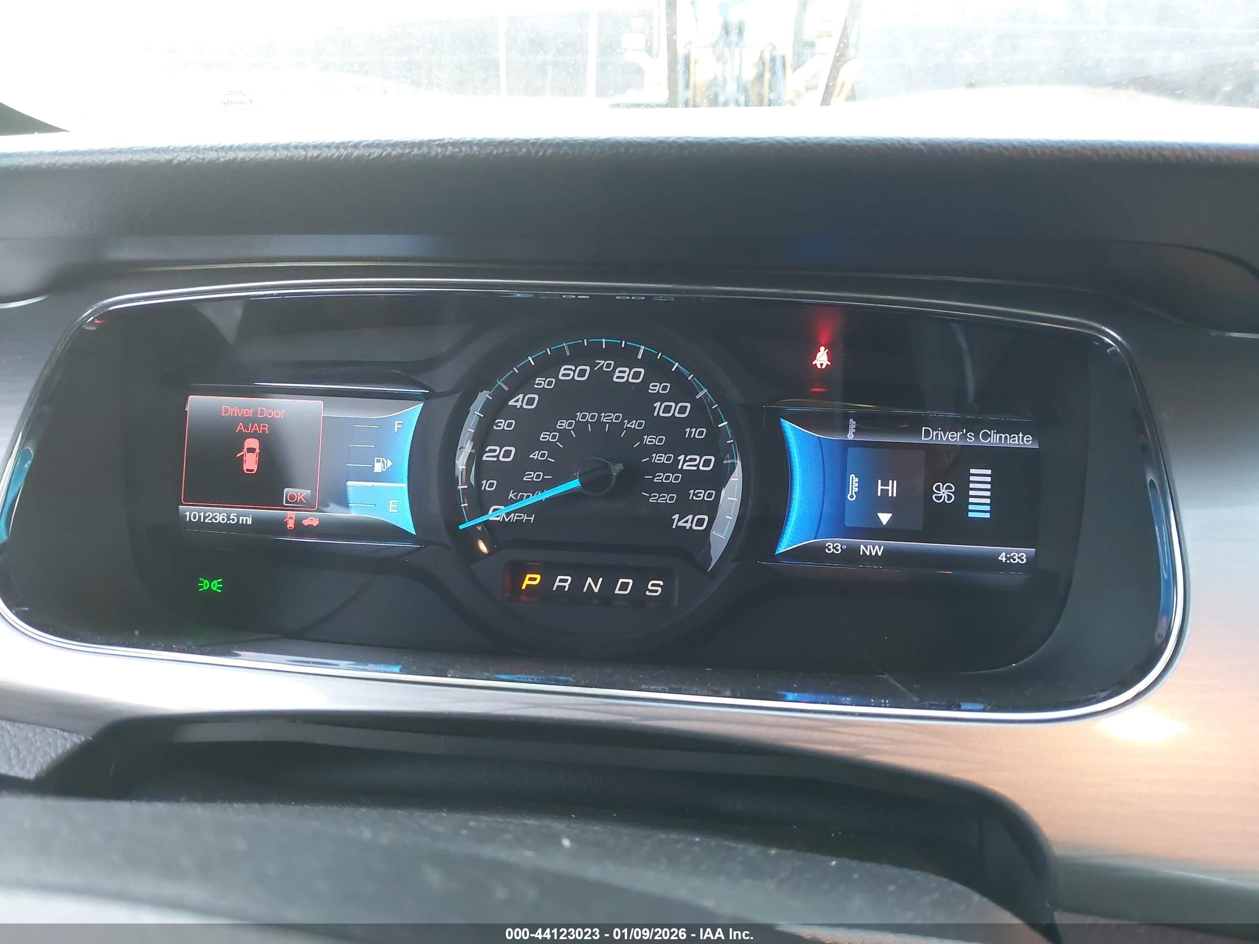 FORD TAURUS image 7