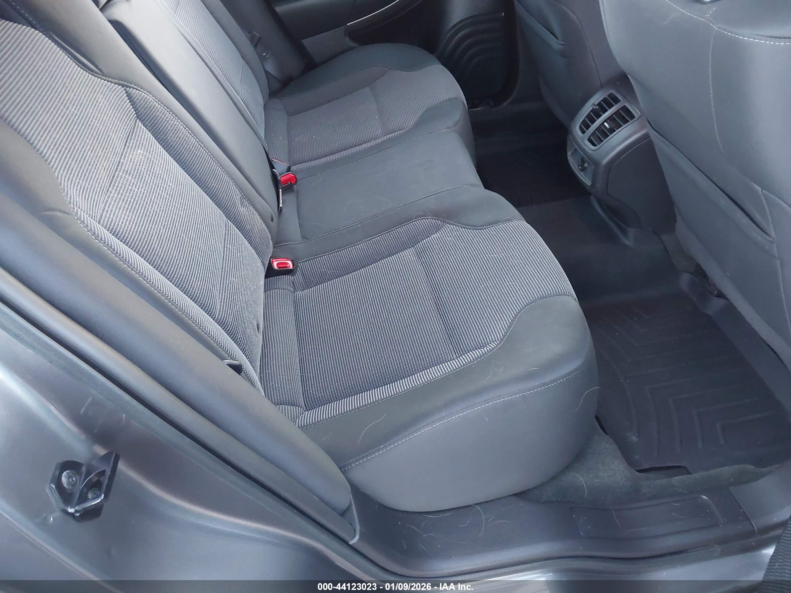 FORD TAURUS image 8