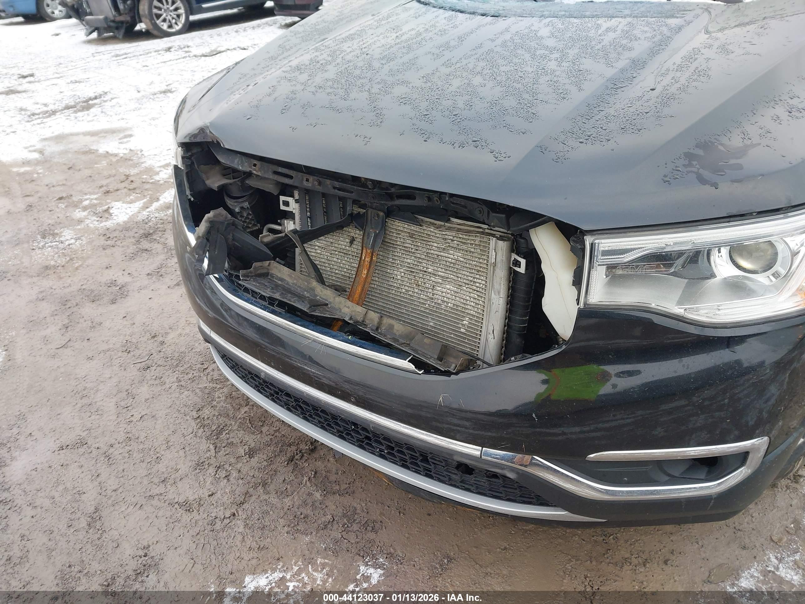 GMC ACADIA image 6