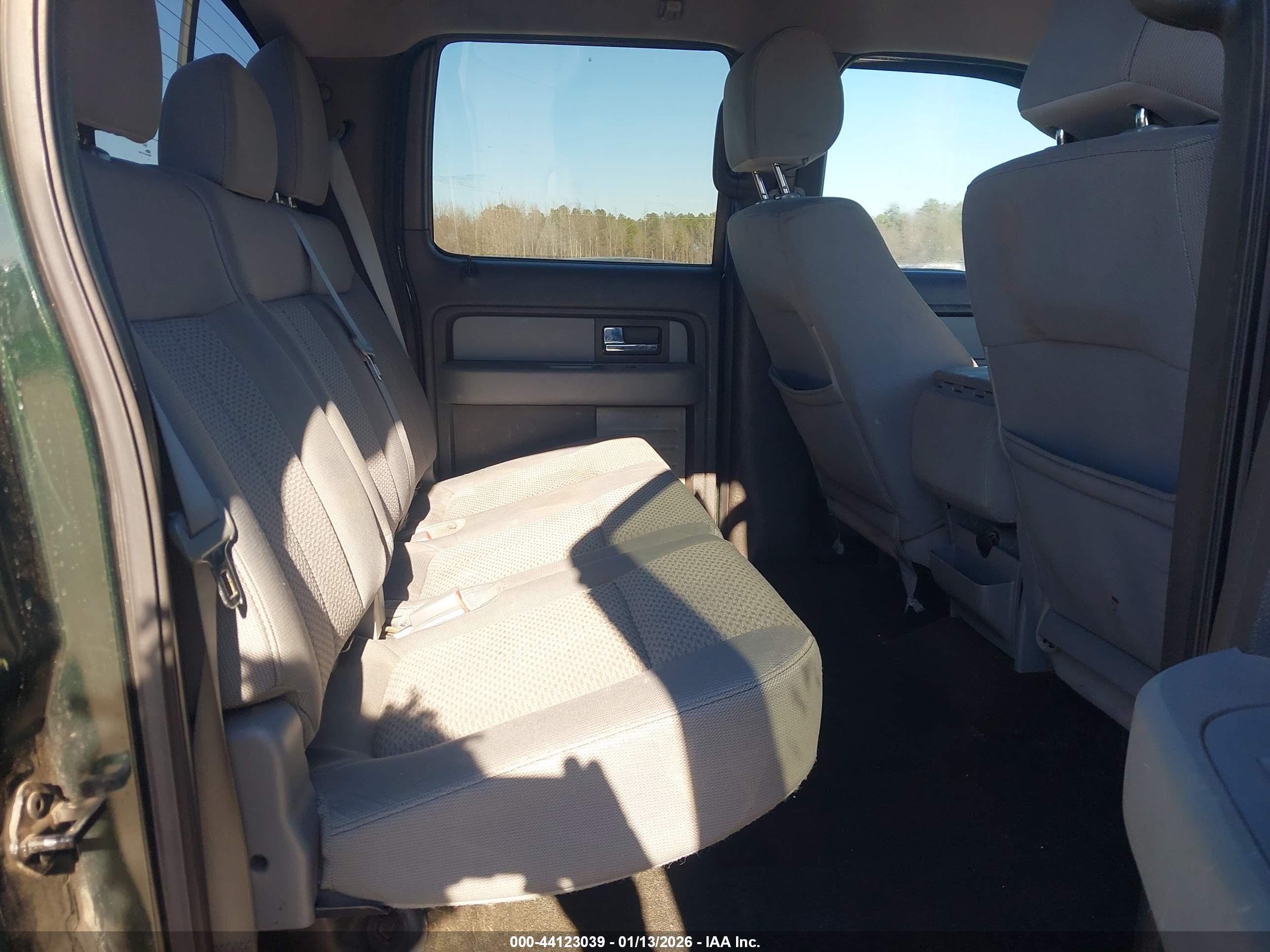FORD F-150 image 8