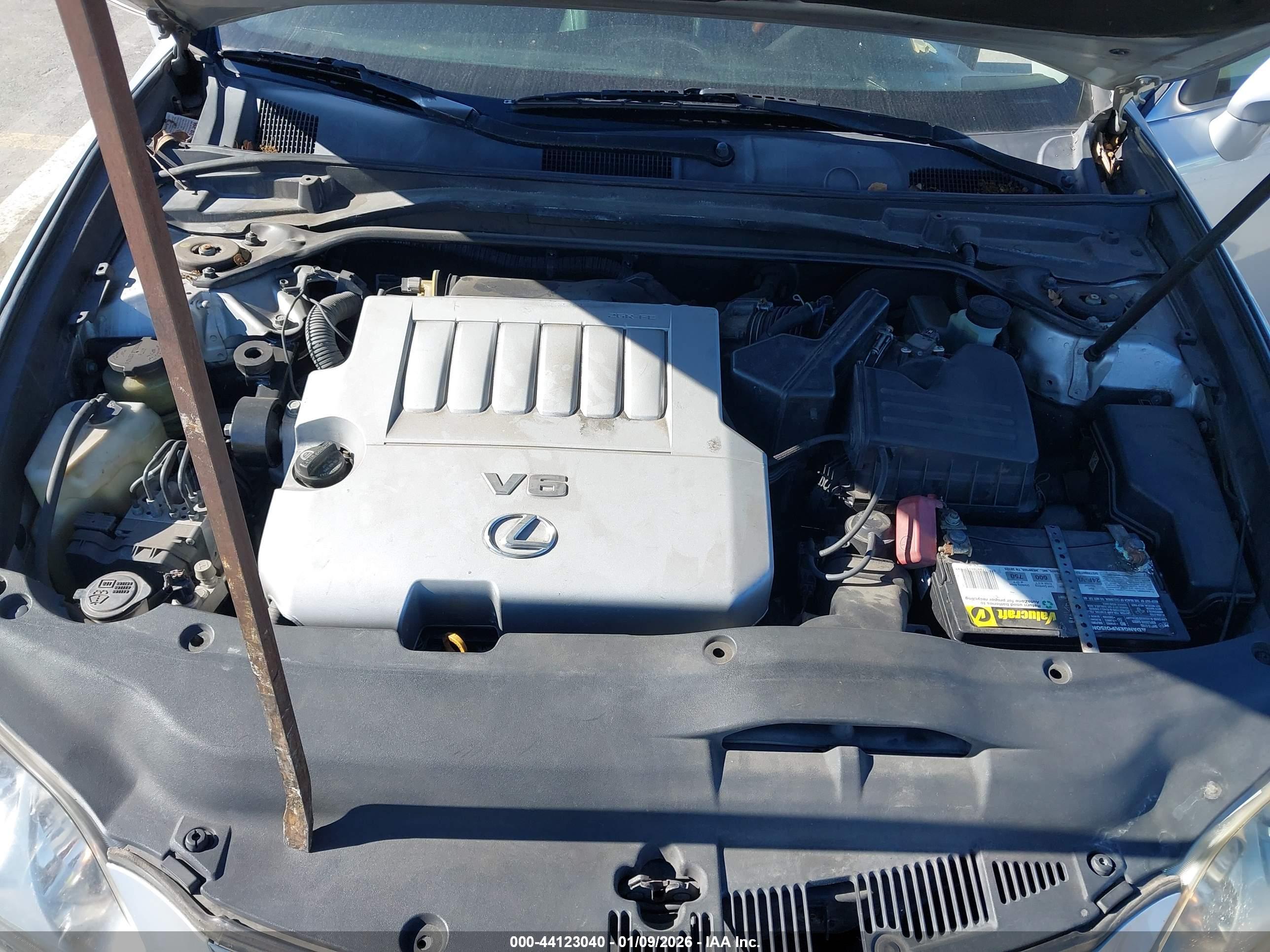 LEXUS ES image 10