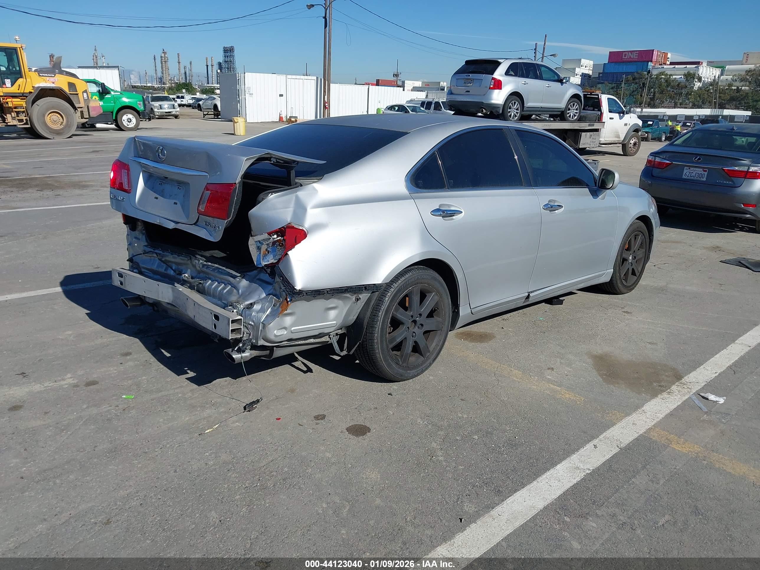 LEXUS ES image 4