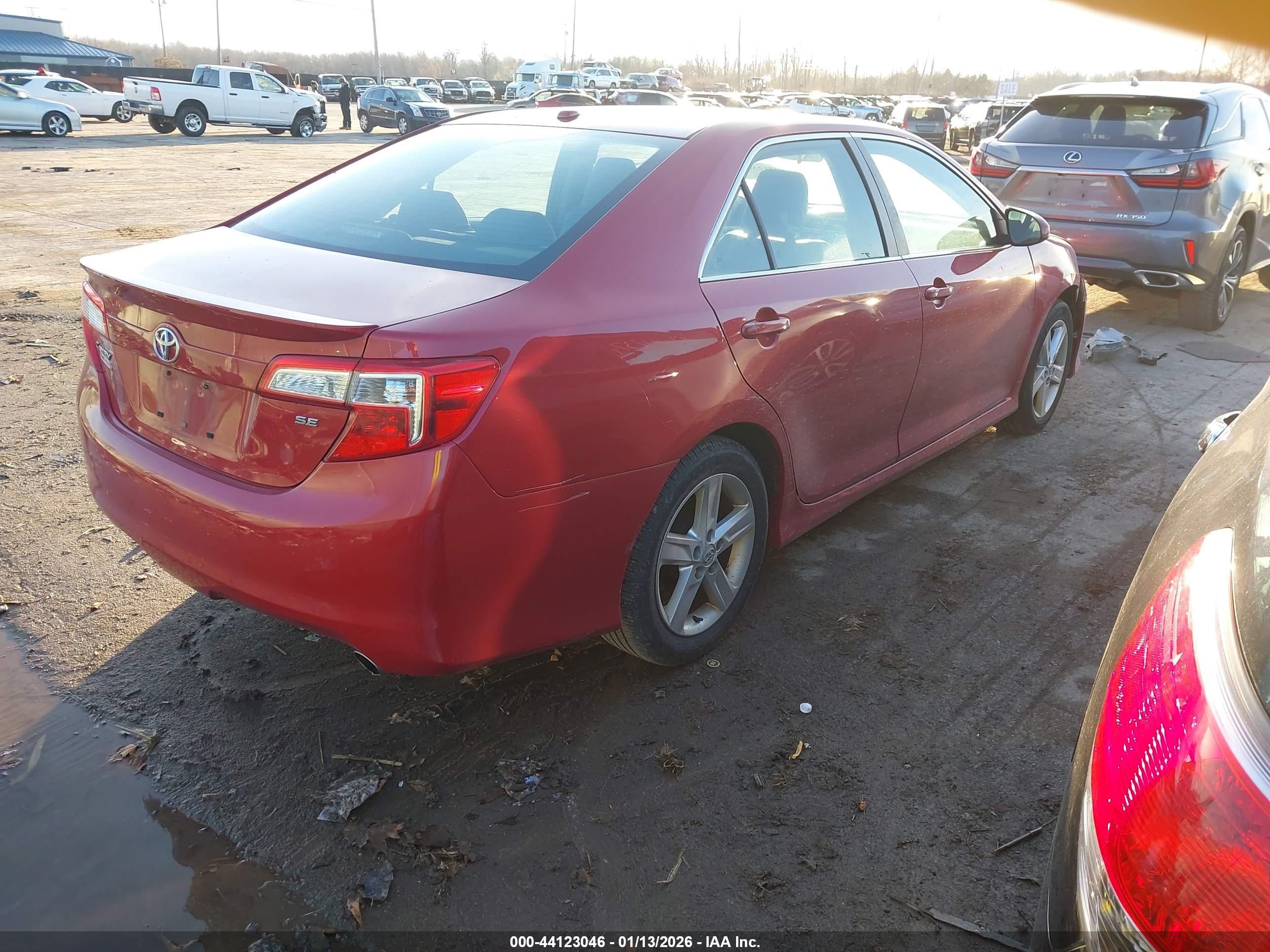 TOYOTA CAMRY image 4
