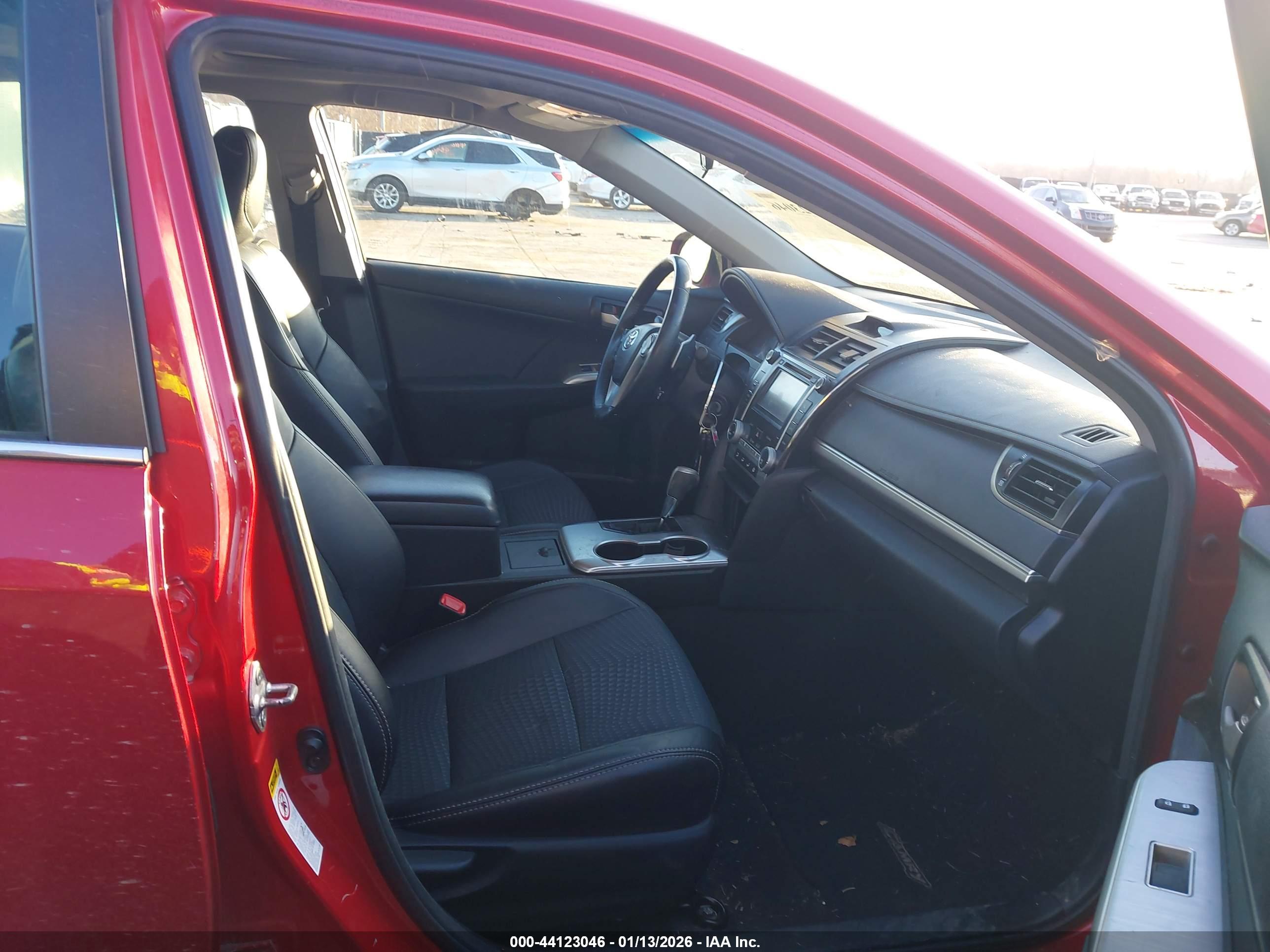 TOYOTA CAMRY image 5