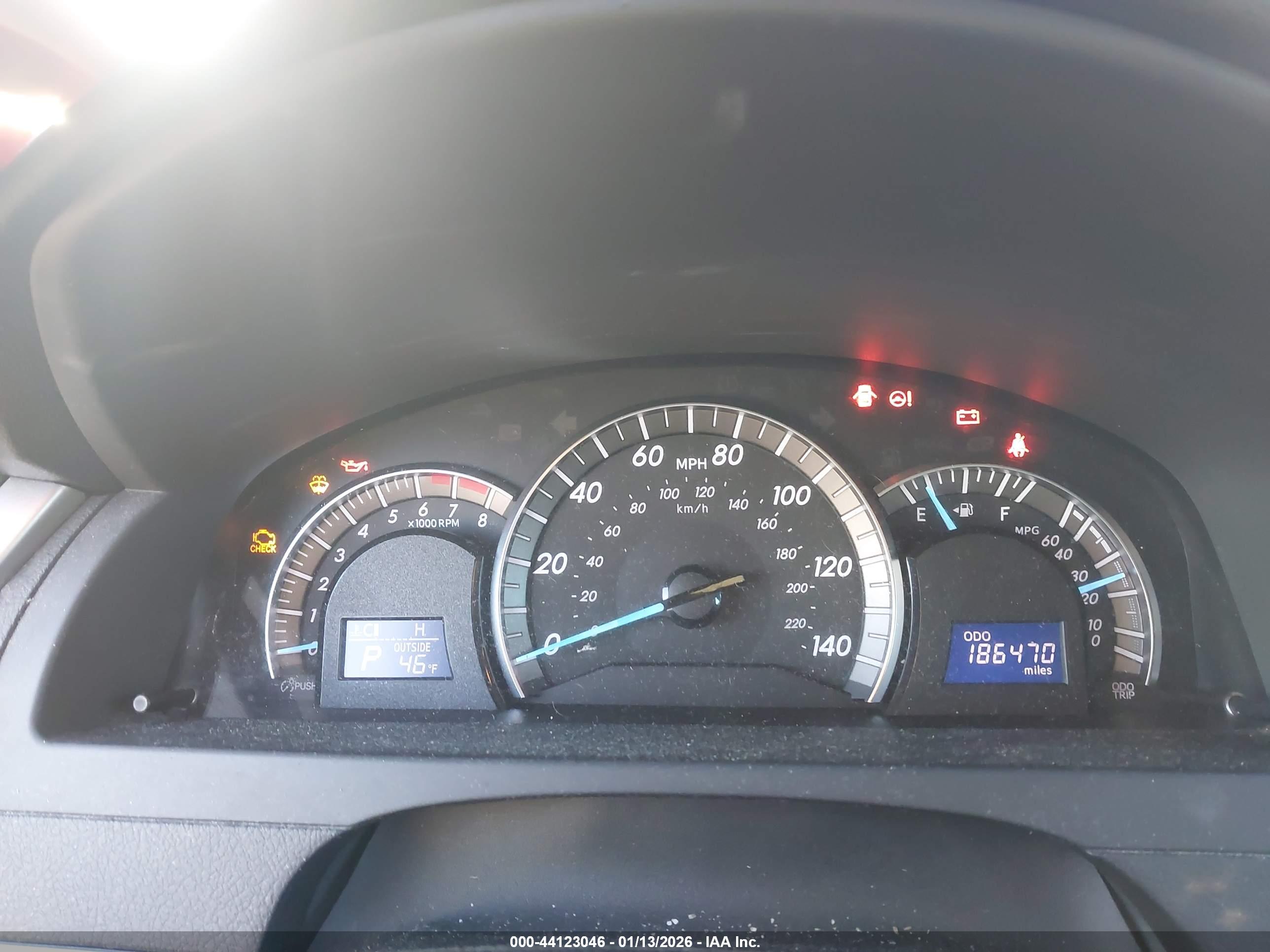 TOYOTA CAMRY image 7