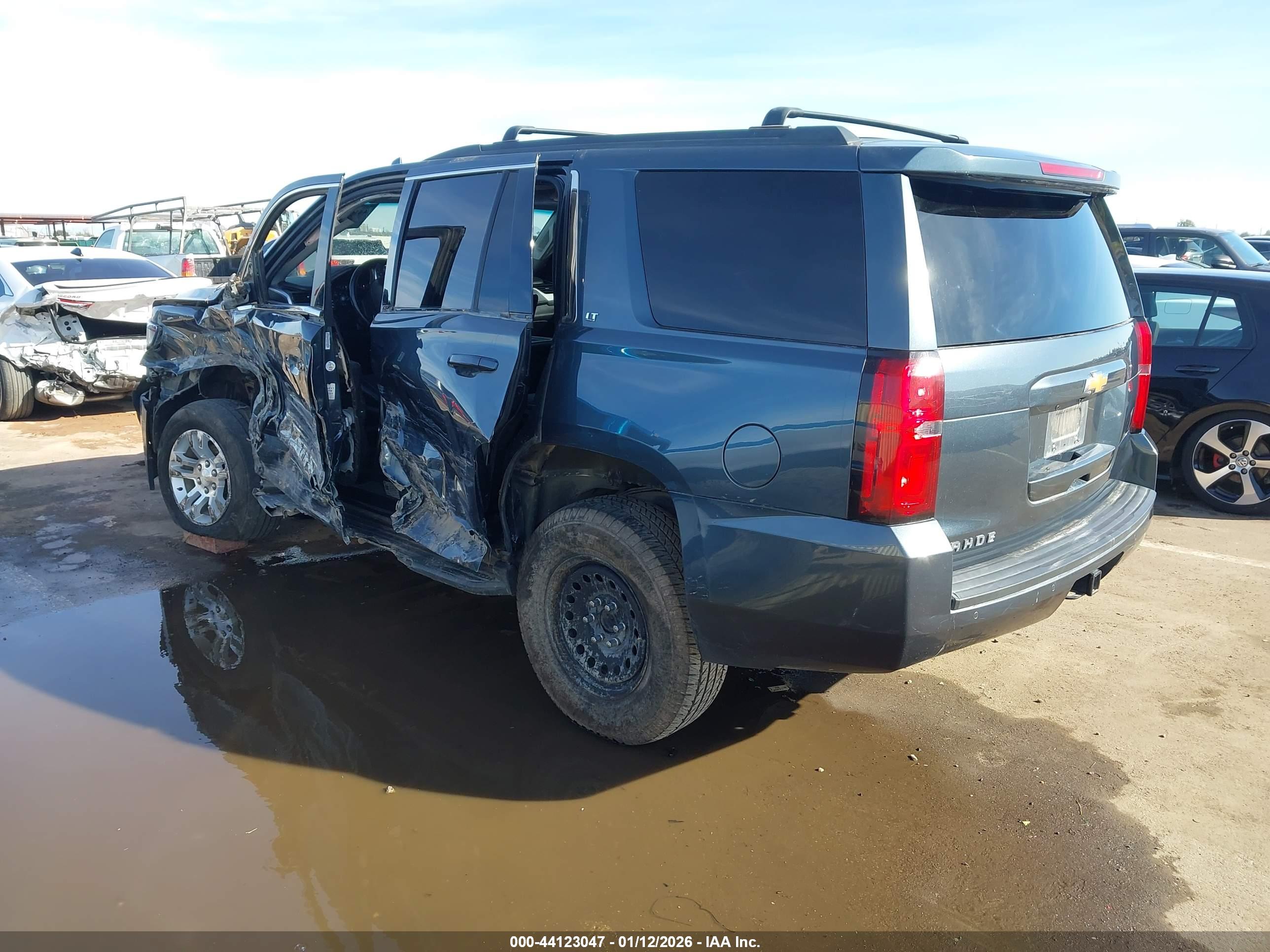CHEVROLET TAHOE image 3