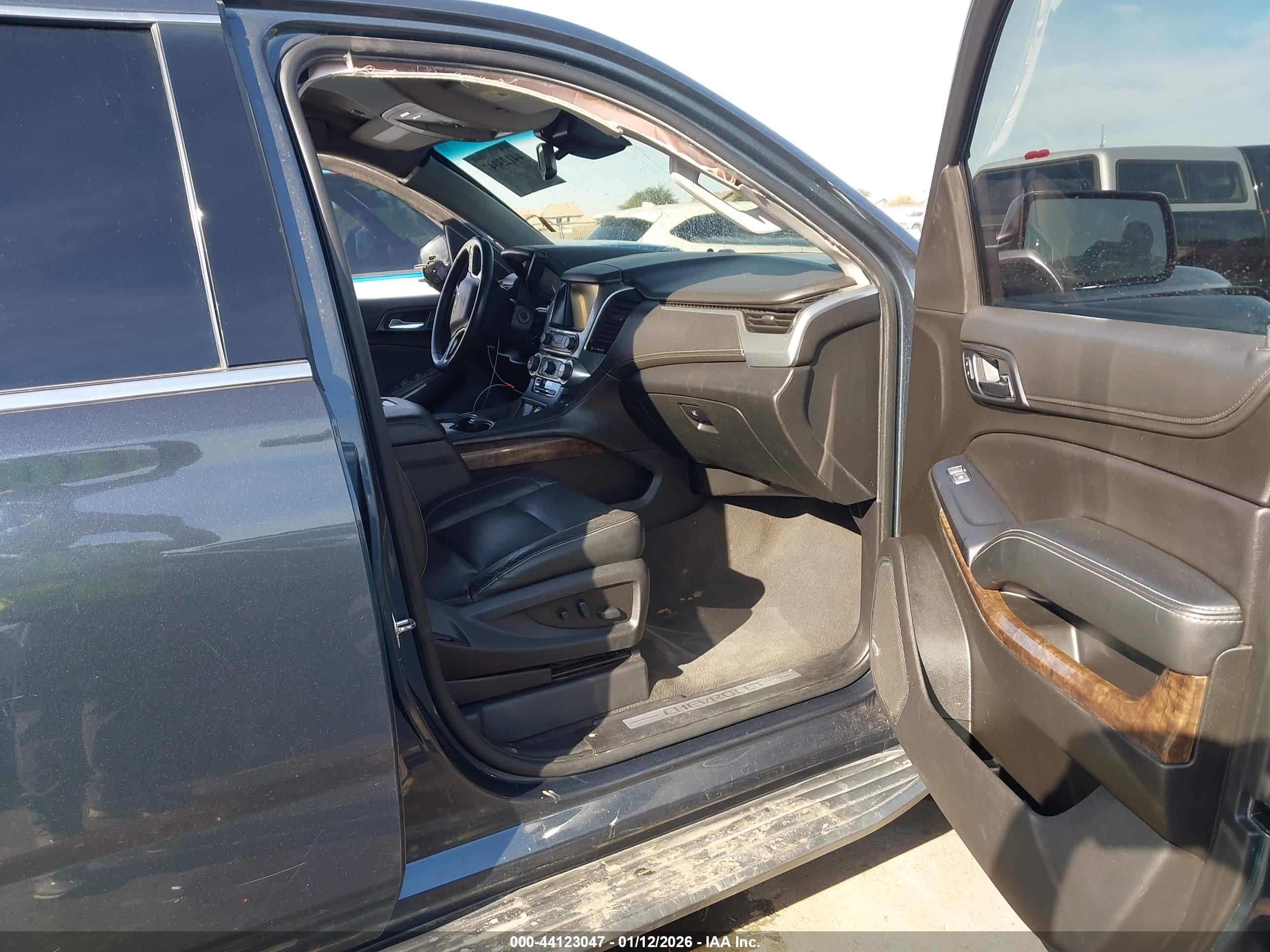 CHEVROLET TAHOE image 5