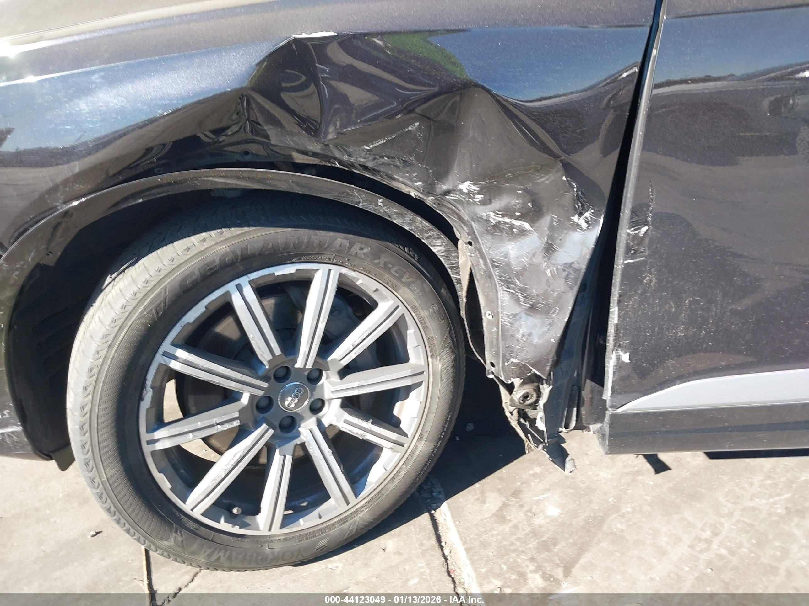 AUDI Q7 image 6