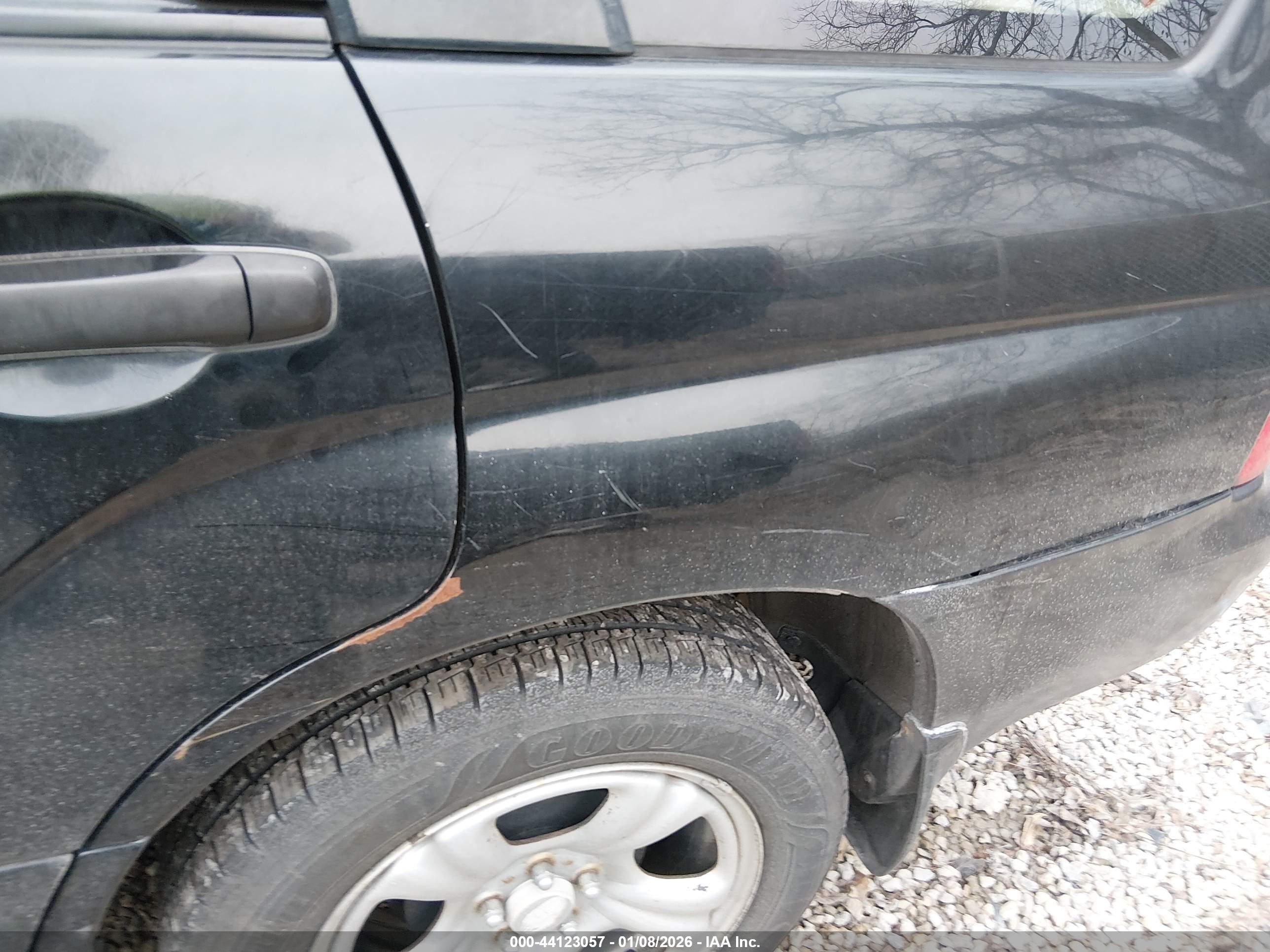 SUBARU FORESTER image 6