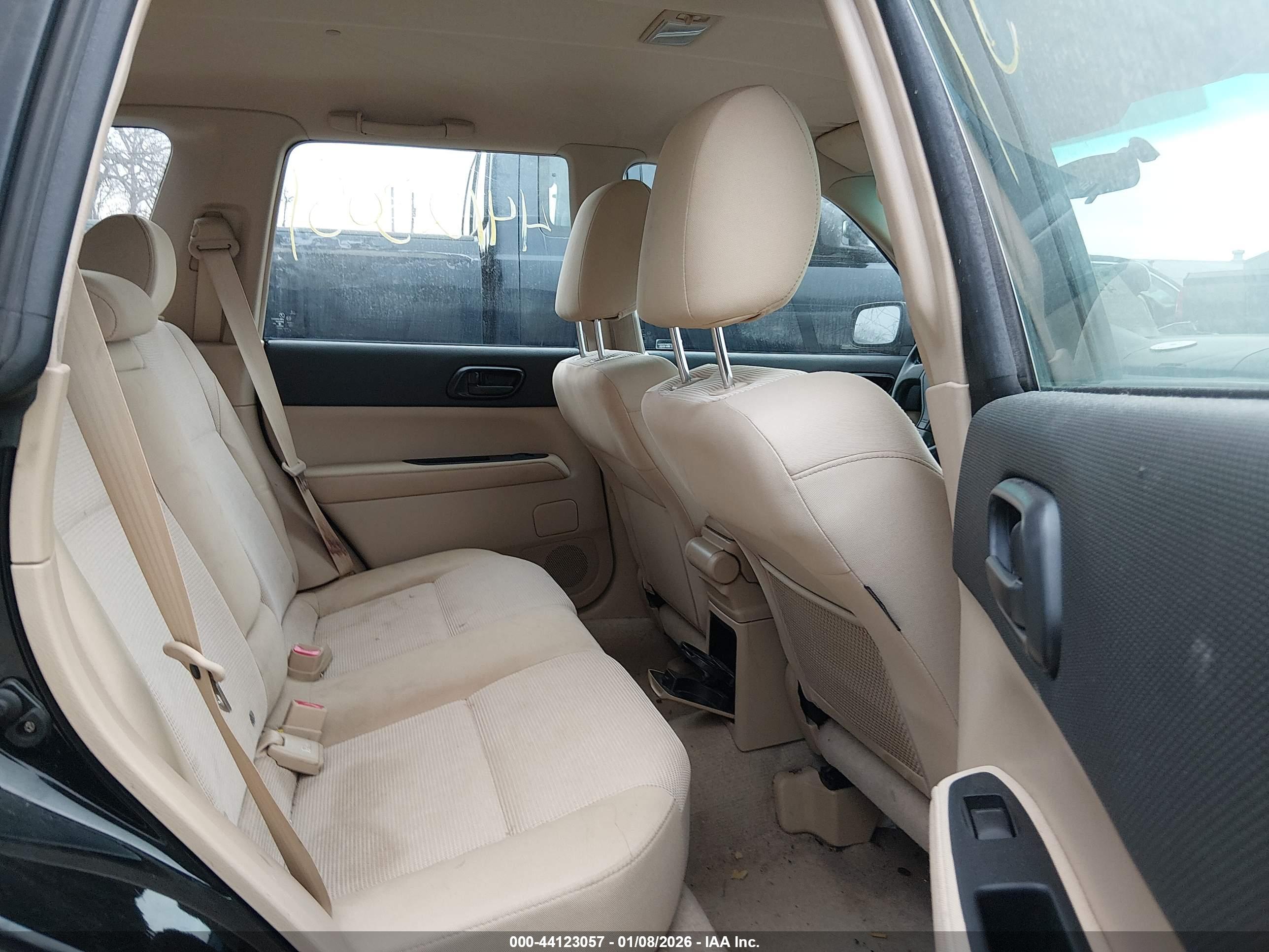 SUBARU FORESTER image 8