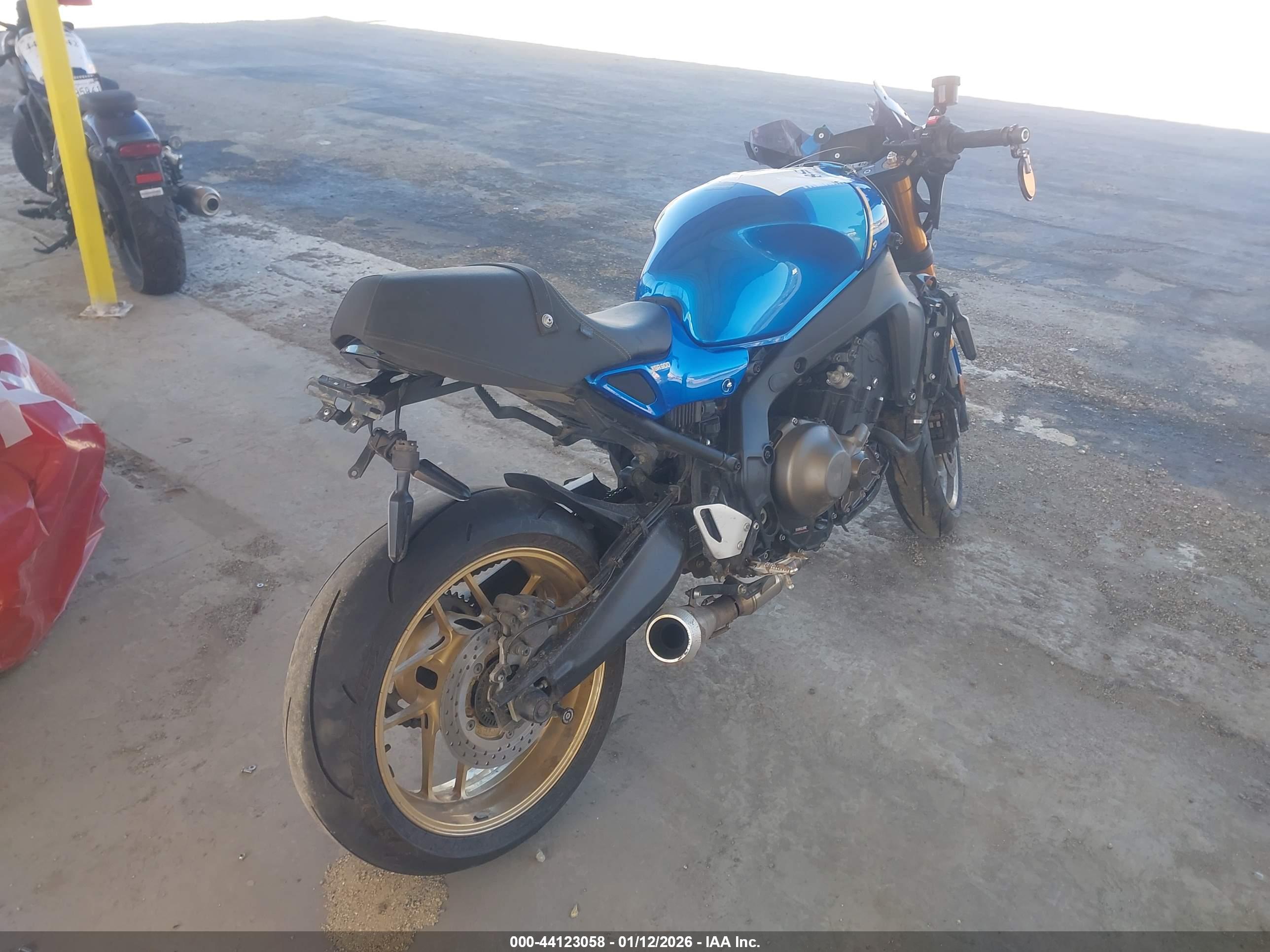 YAMAHA MTM890 image 4