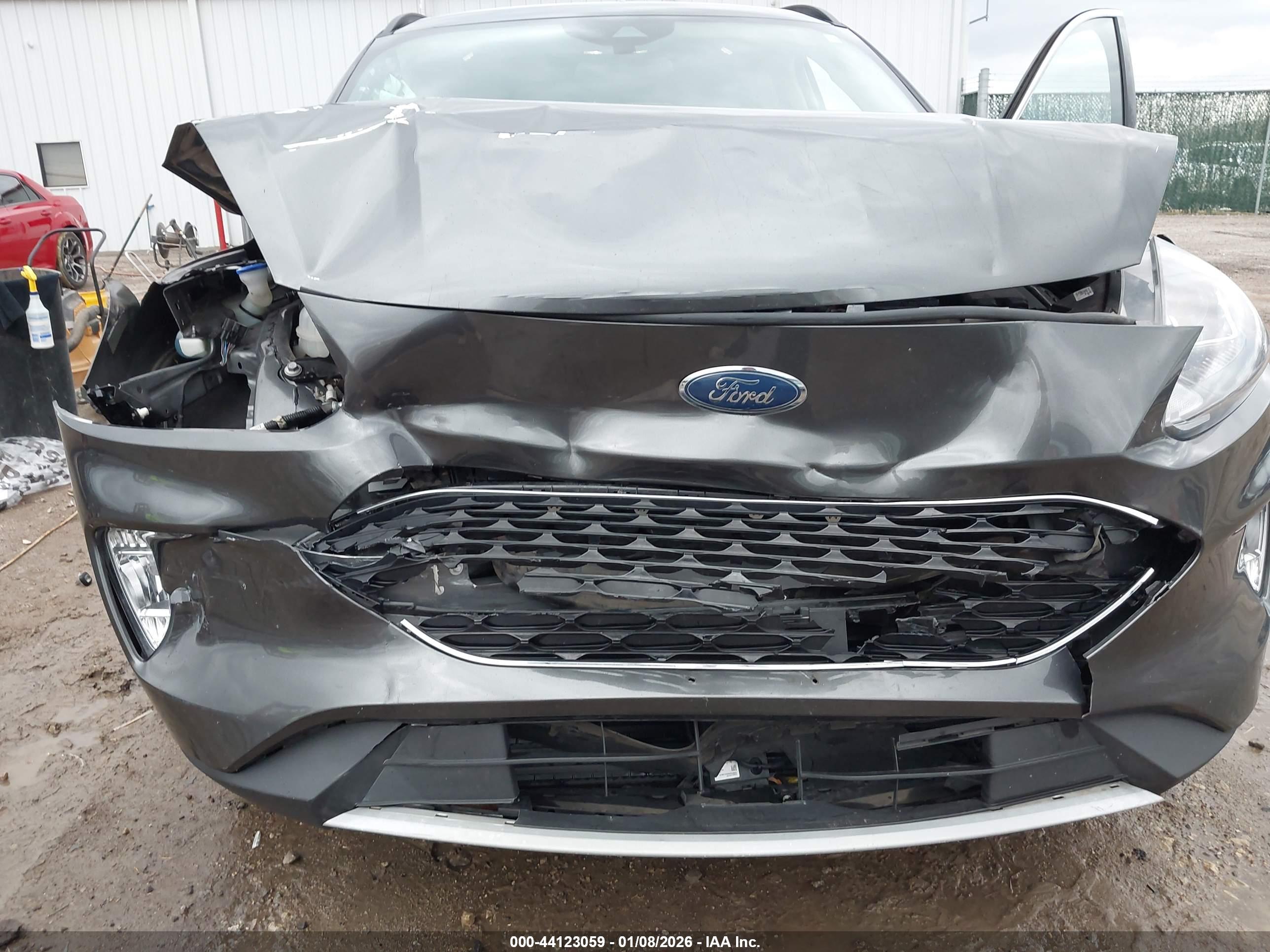 FORD ESCAPE image 6
