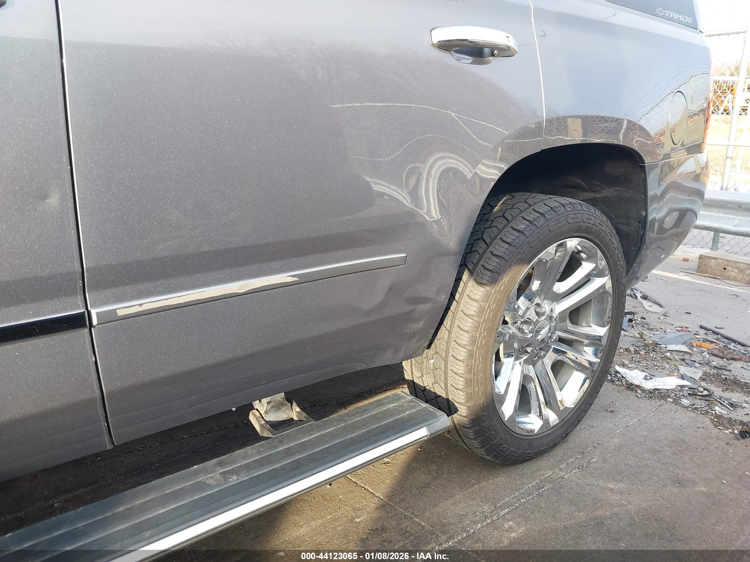 CHEVROLET TAHOE image 6