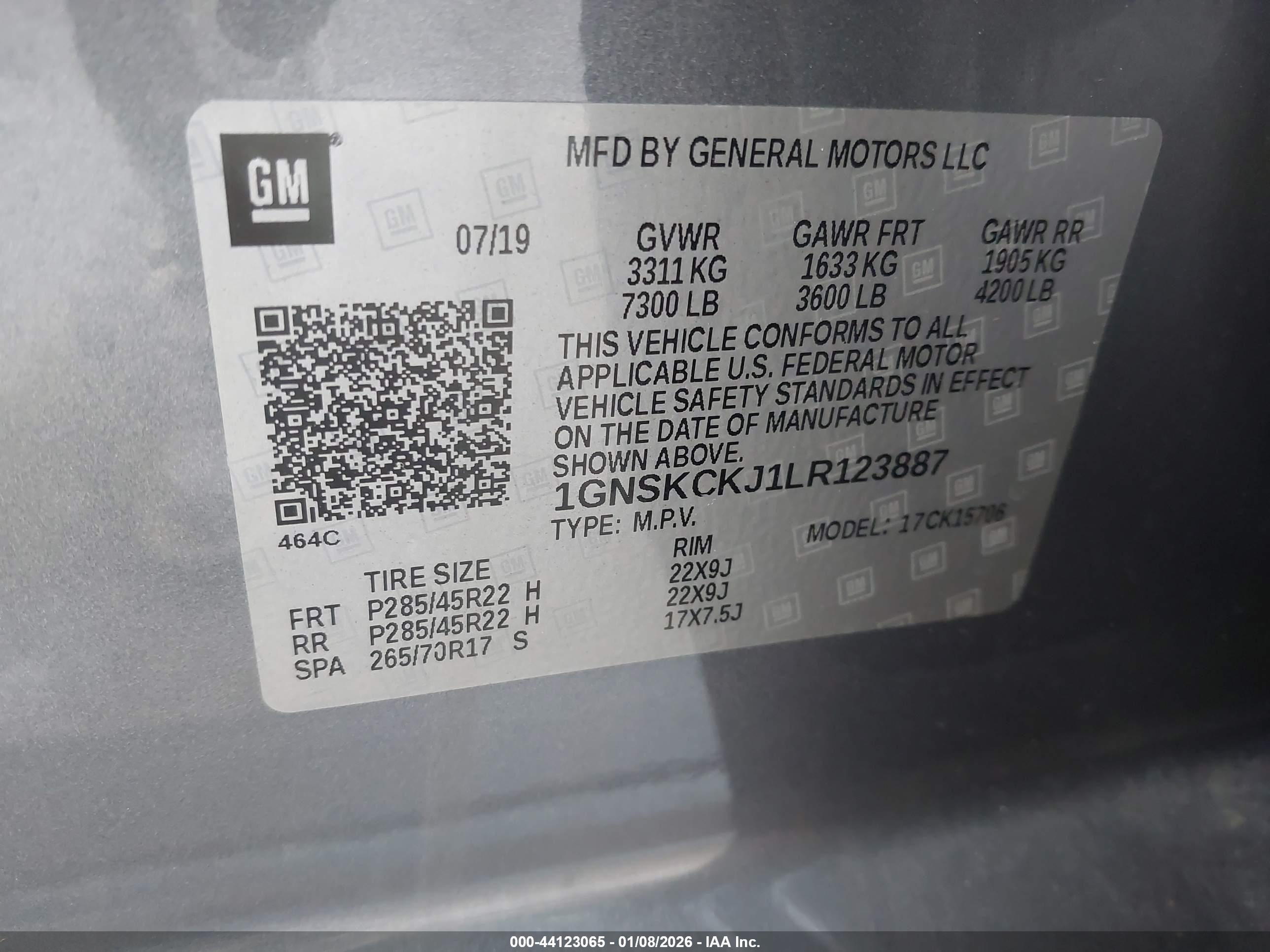 CHEVROLET TAHOE image 9