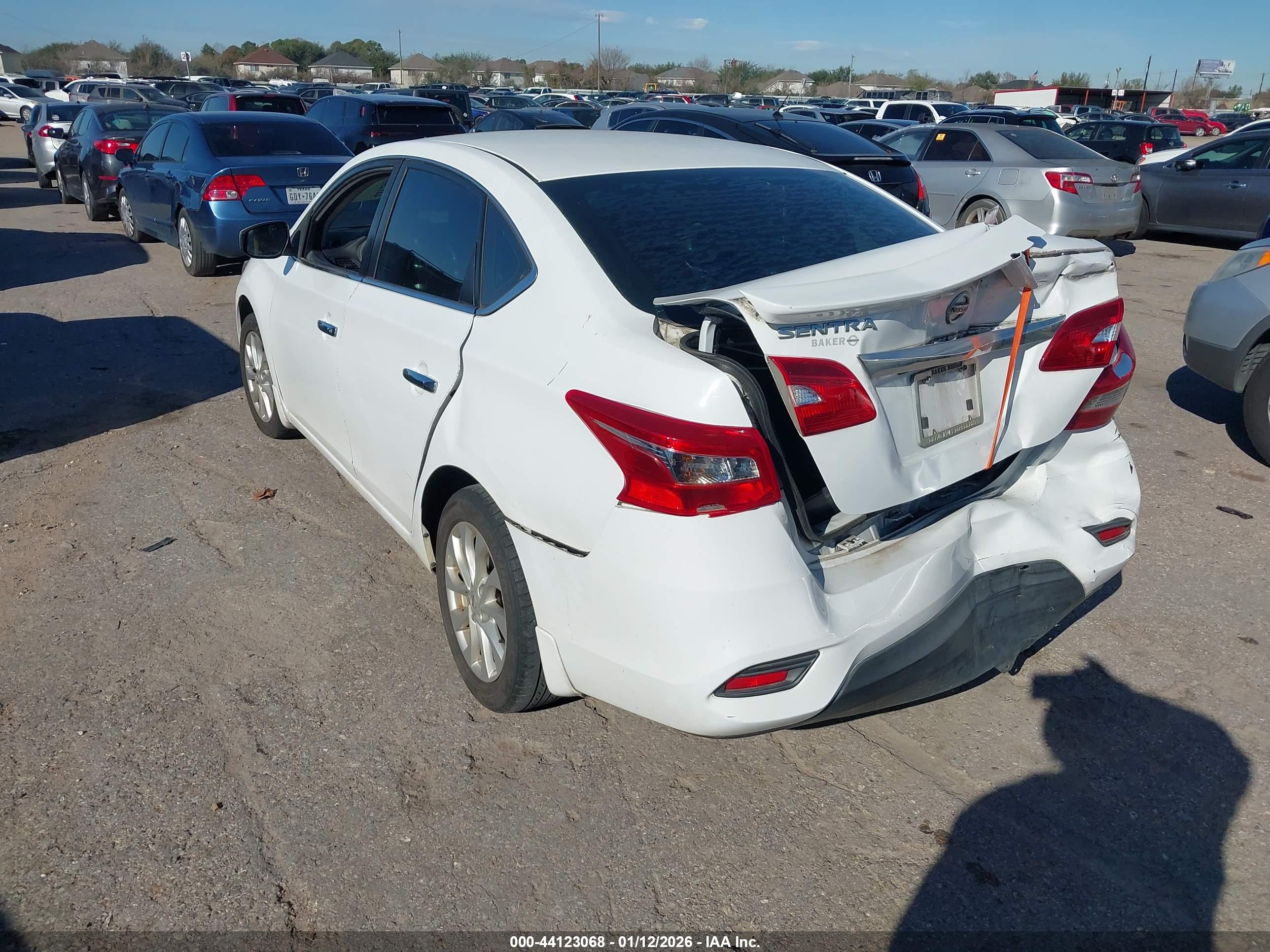 NISSAN SENTRA image 3