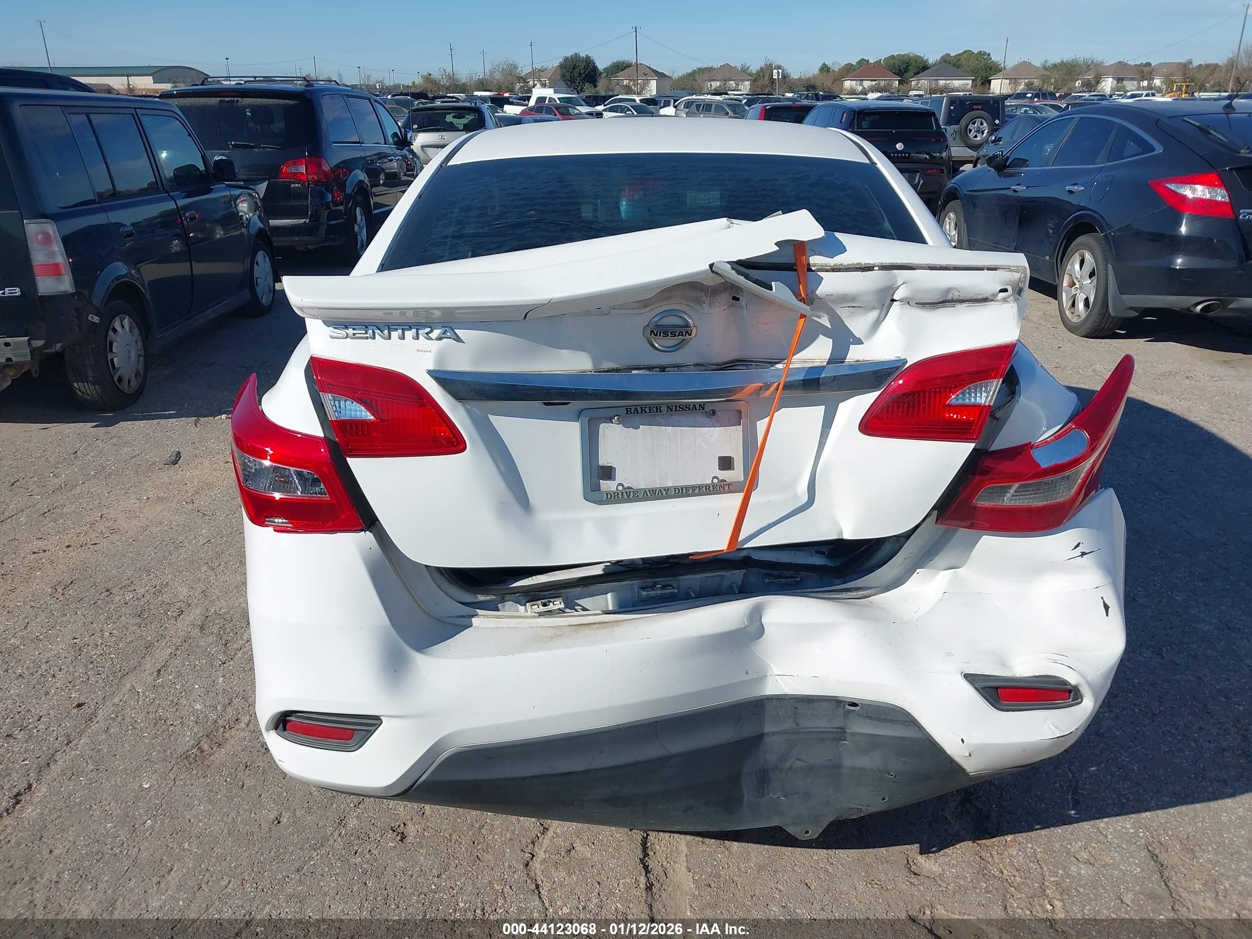 NISSAN SENTRA image 6