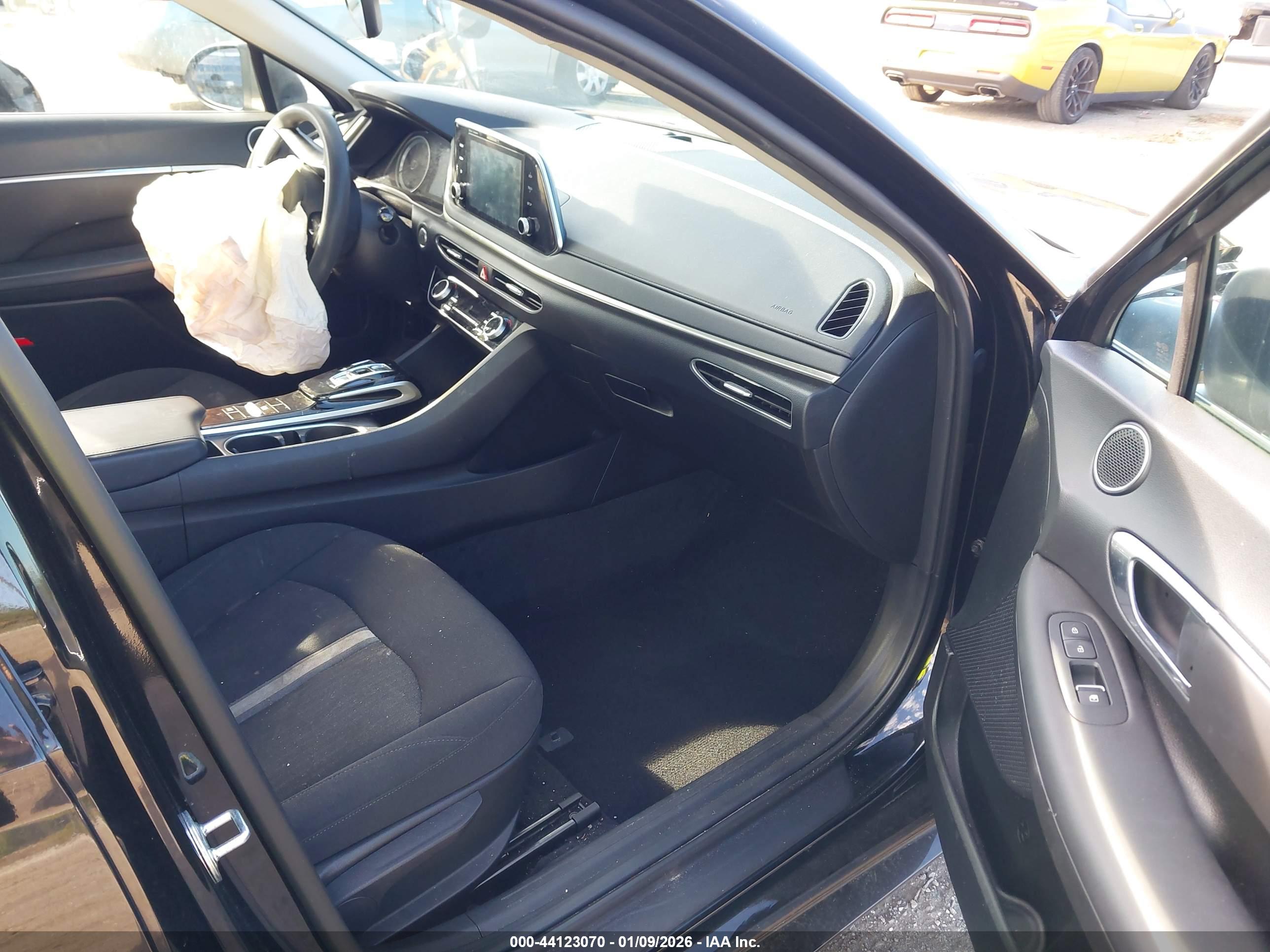 HYUNDAI SONATA image 5