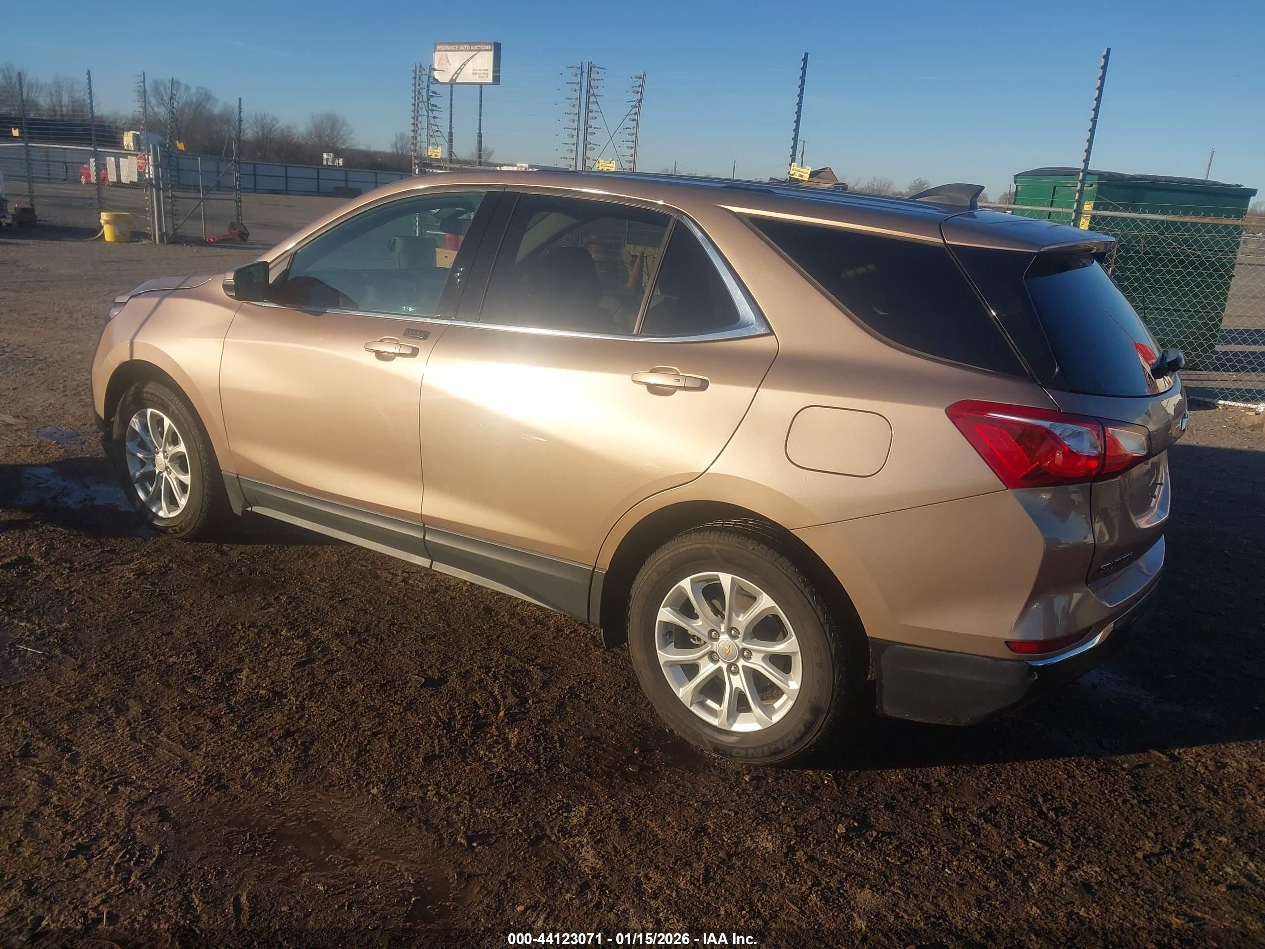 CHEVROLET EQUINOX image 3