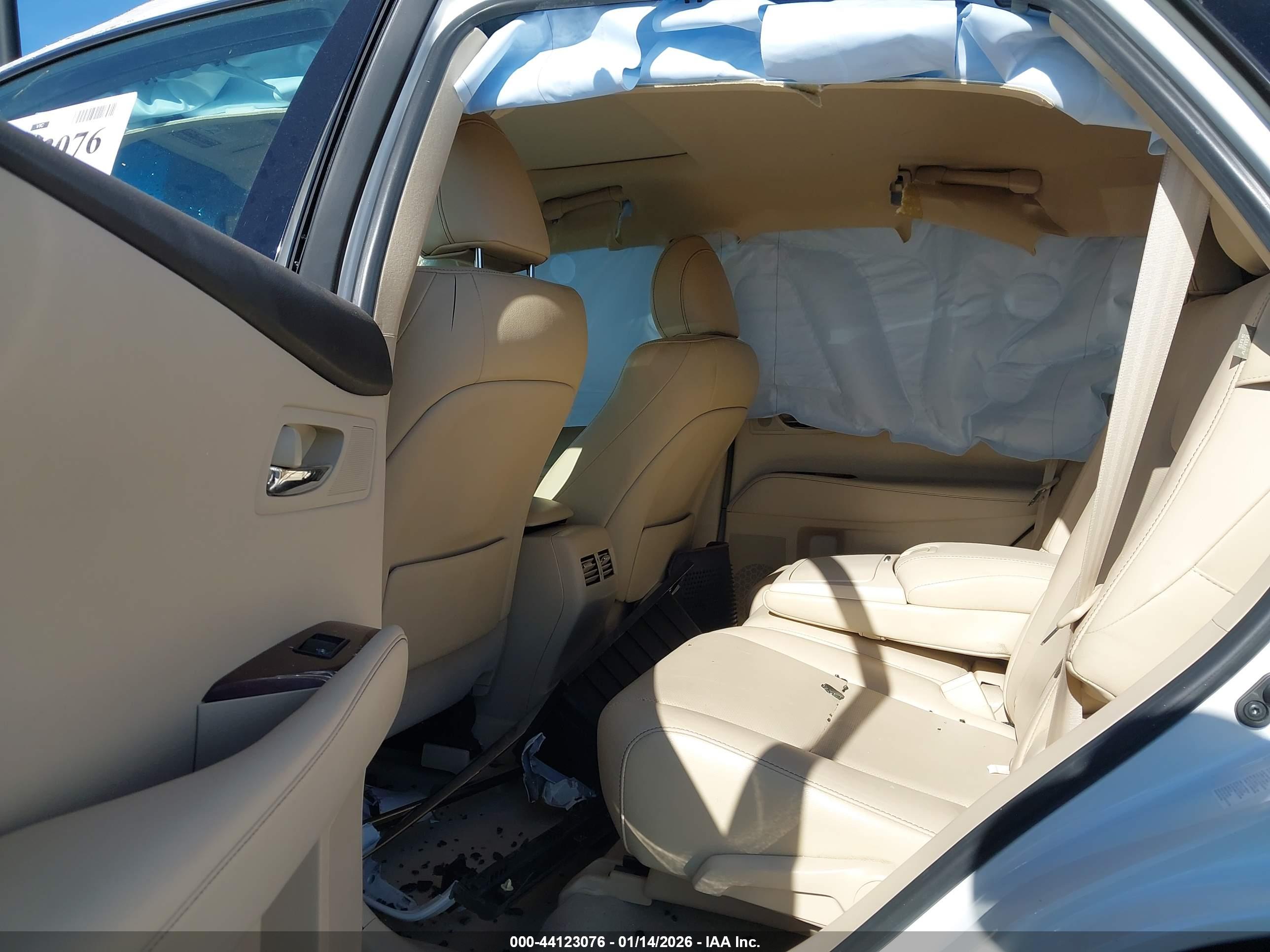 LEXUS RX image 8