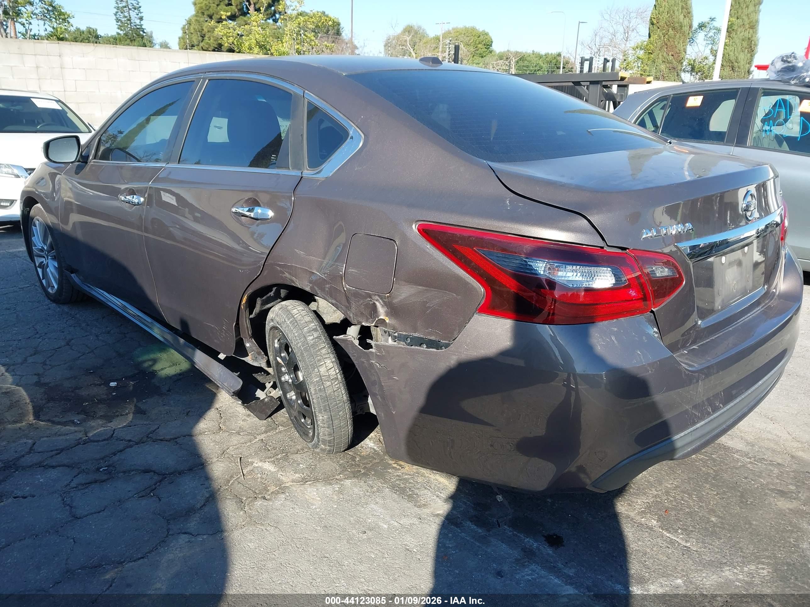 NISSAN ALTIMA image 3