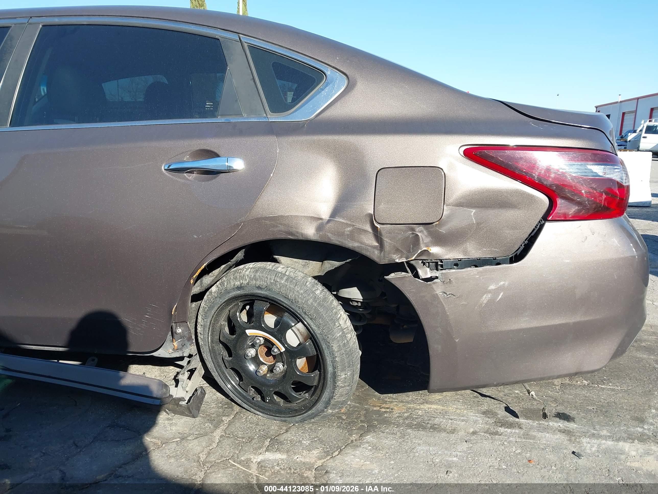 NISSAN ALTIMA image 6