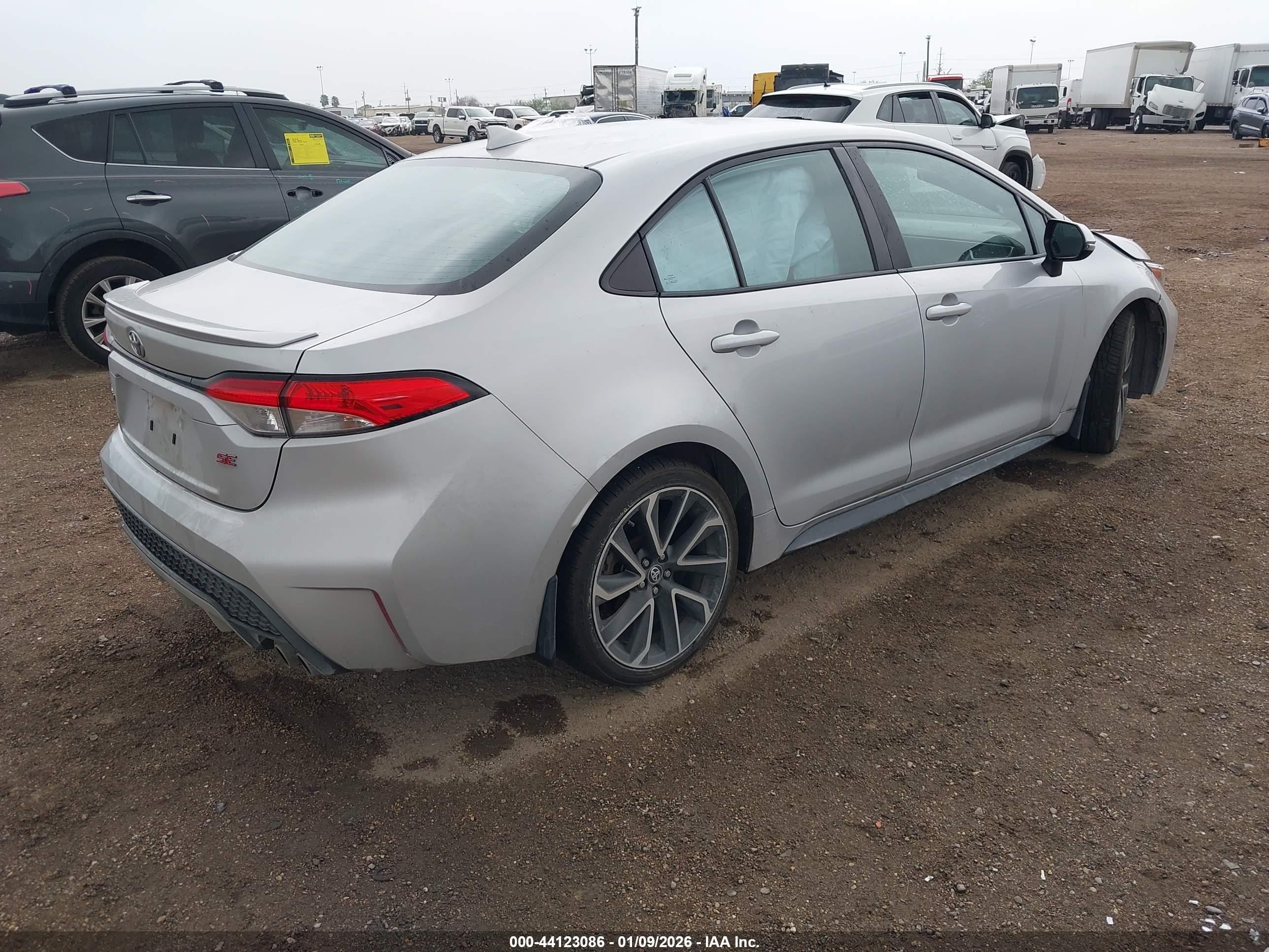 TOYOTA COROLLA image 4