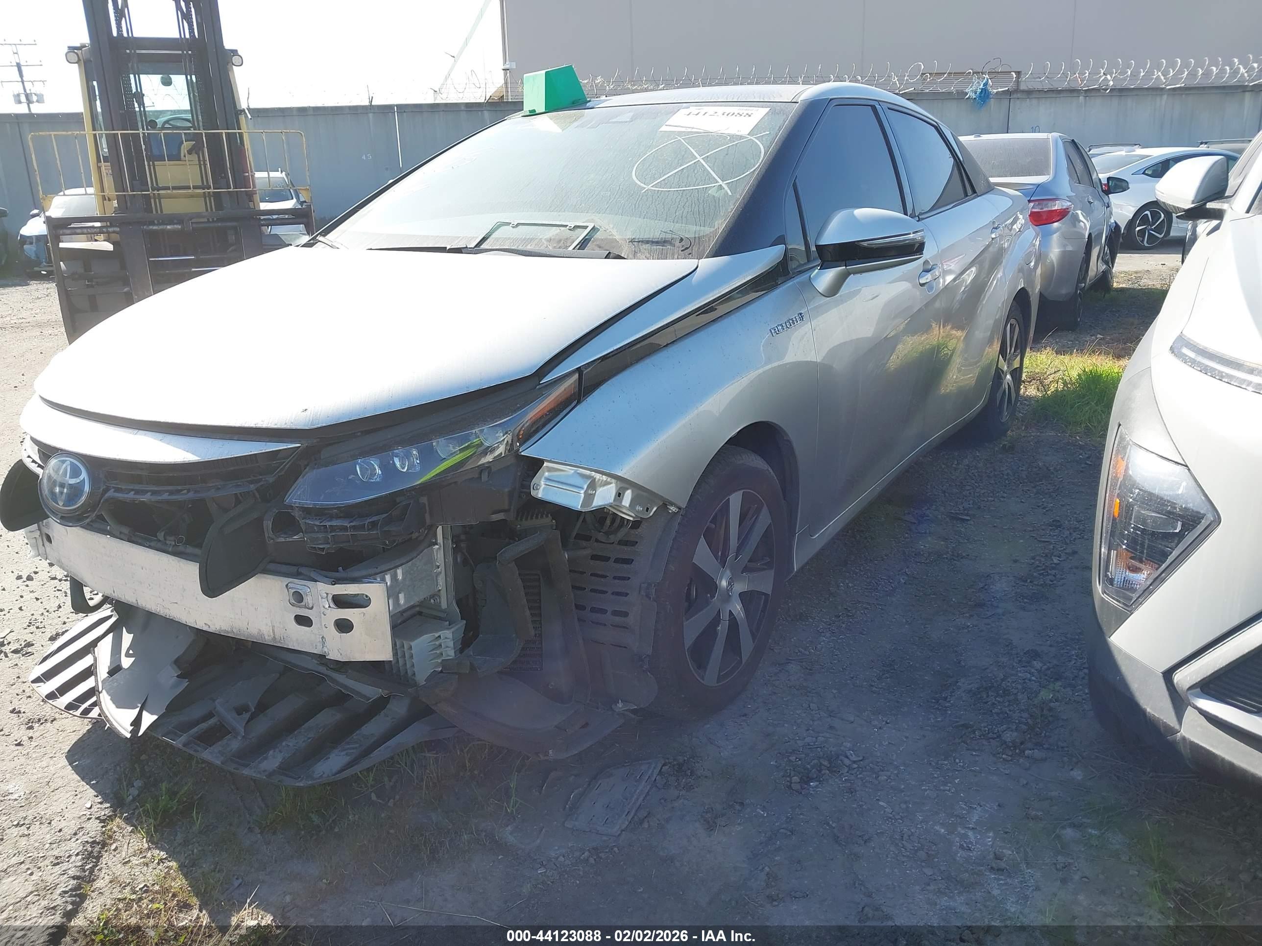 TOYOTA MIRAI image 2