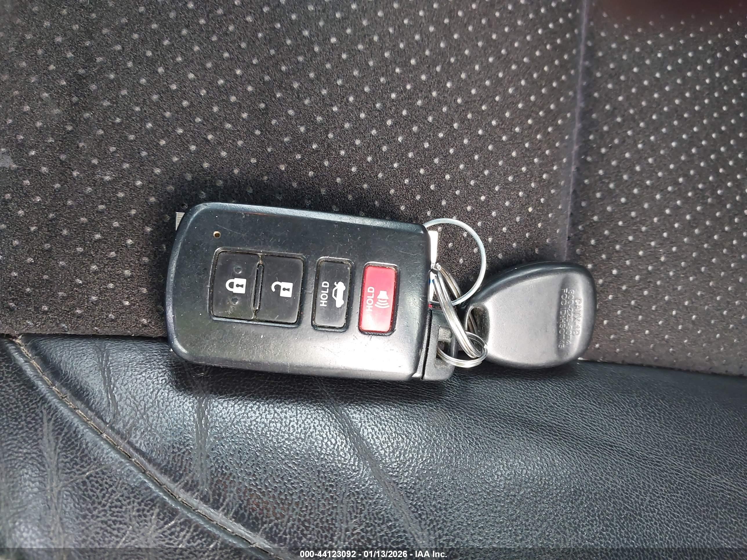 TOYOTA CAMRY image 11