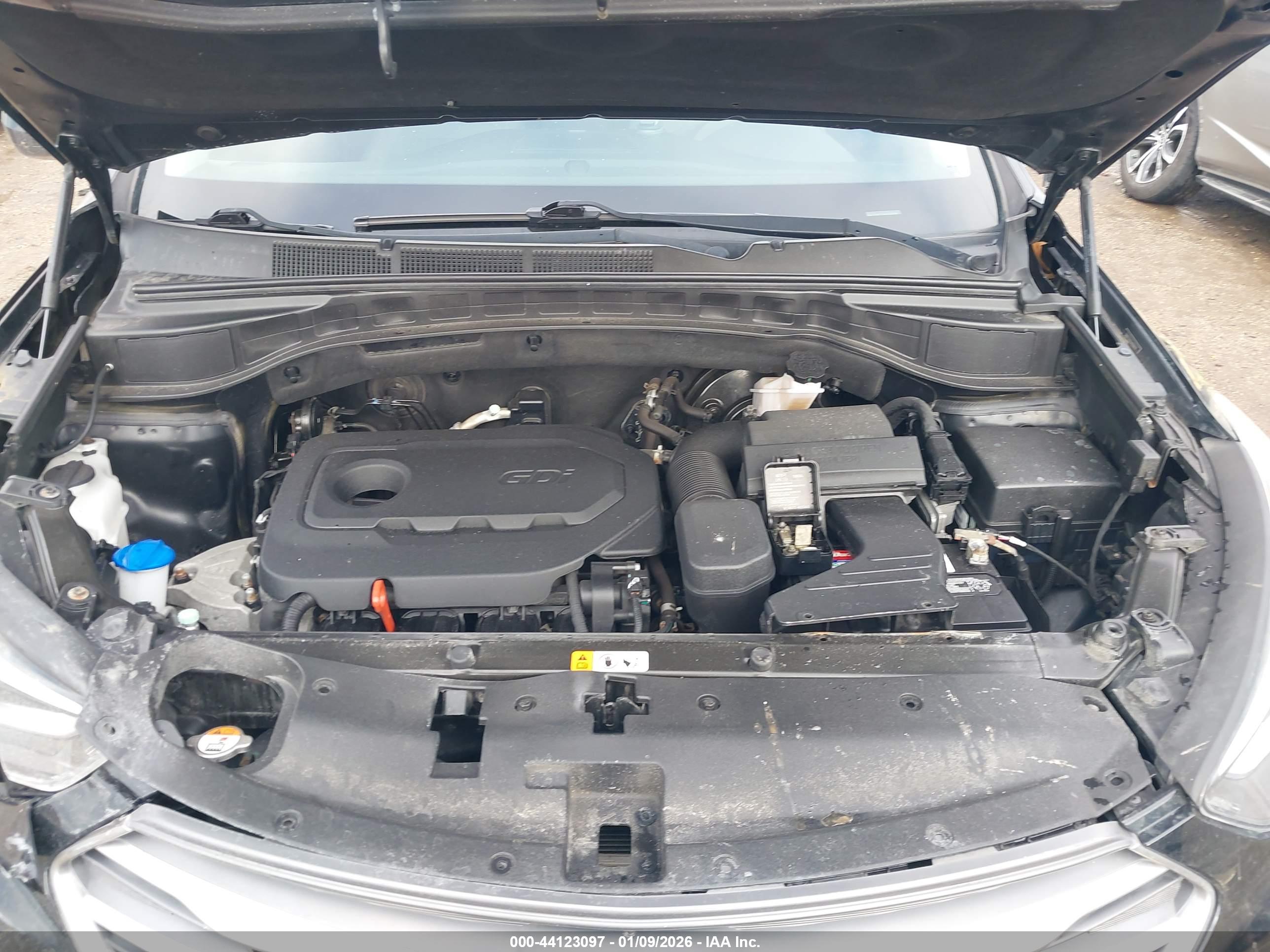HYUNDAI SANTA image 10