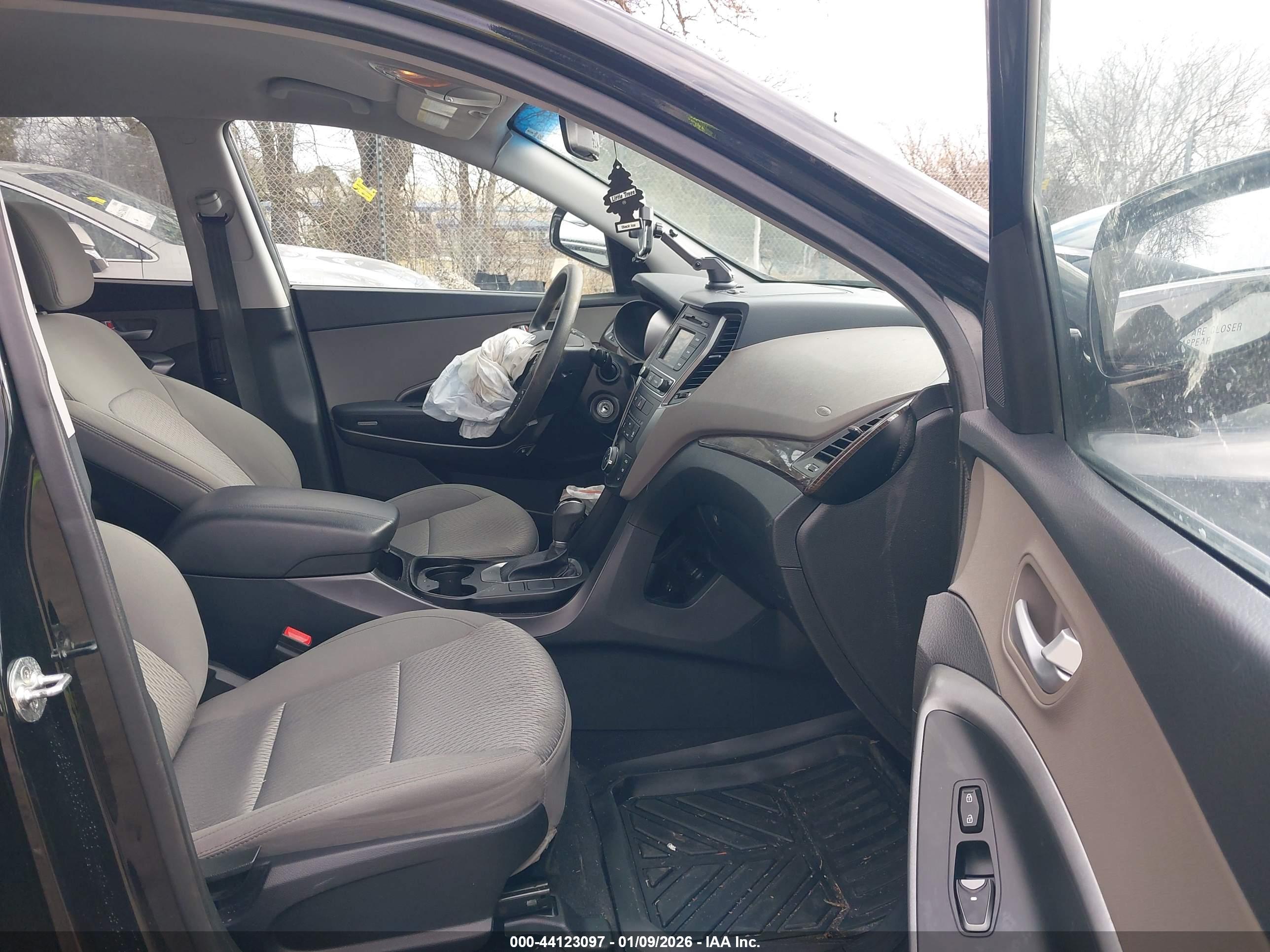 HYUNDAI SANTA image 5