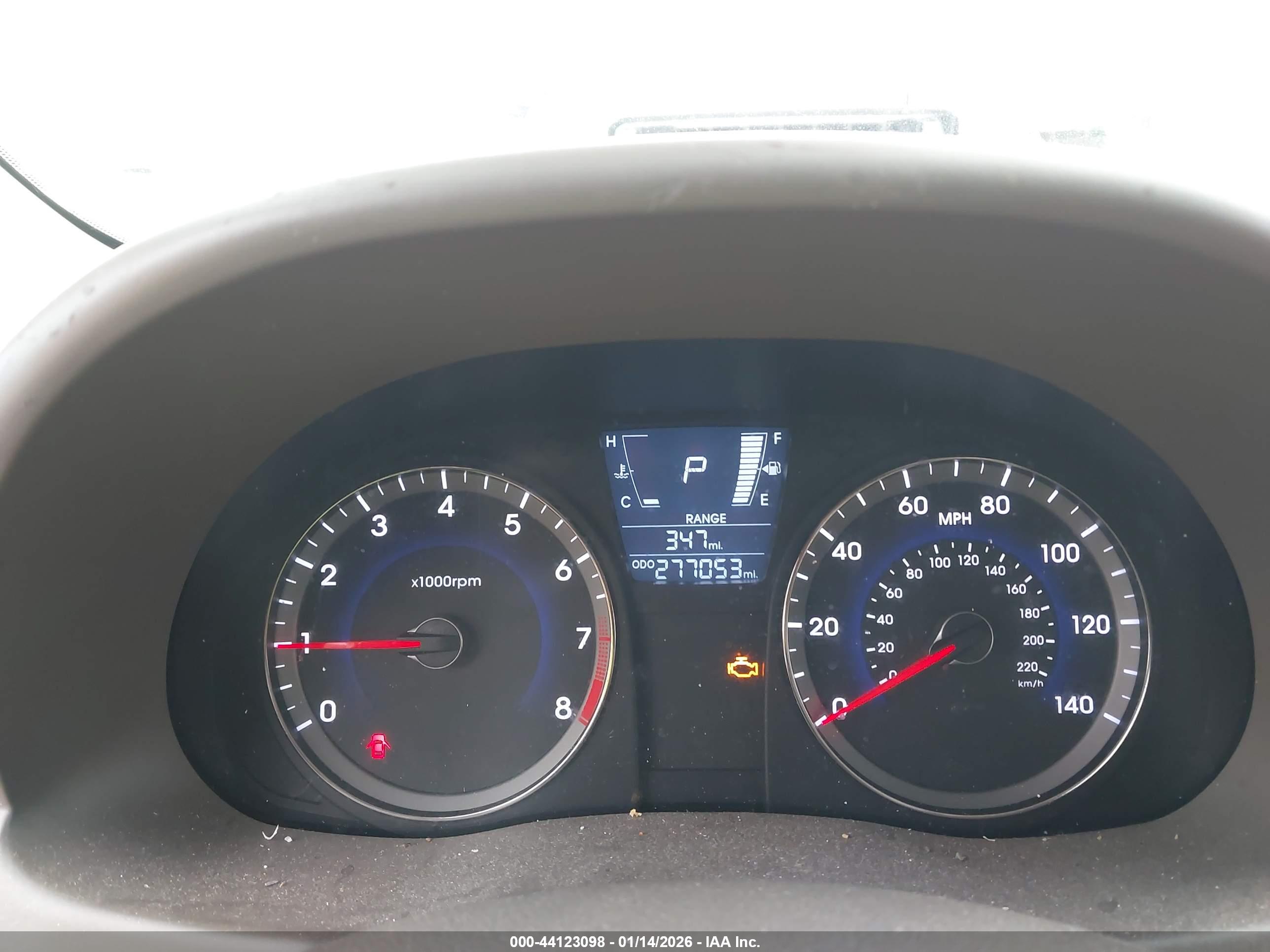 HYUNDAI ACCENT image 7