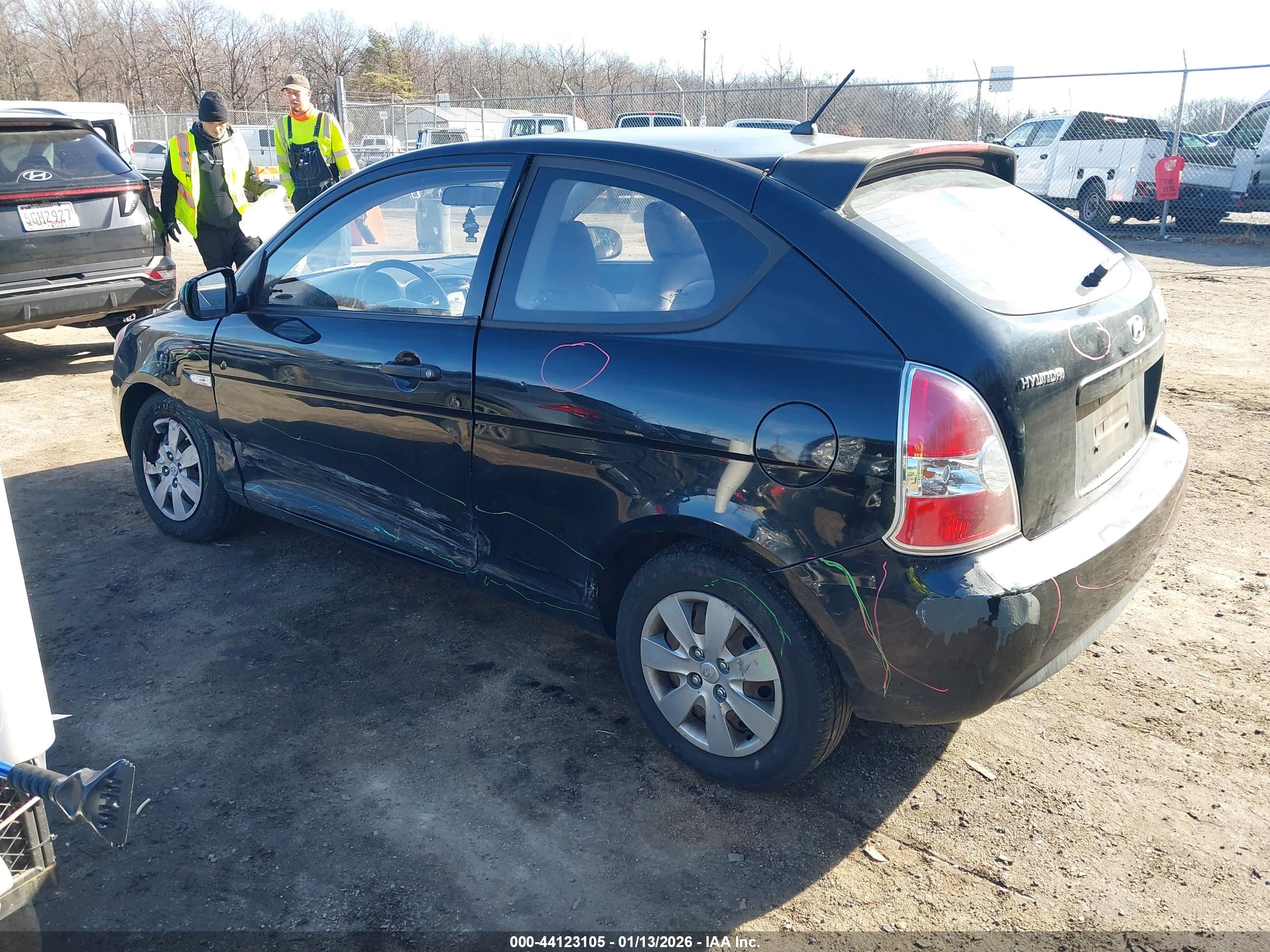 HYUNDAI ACCENT image 3