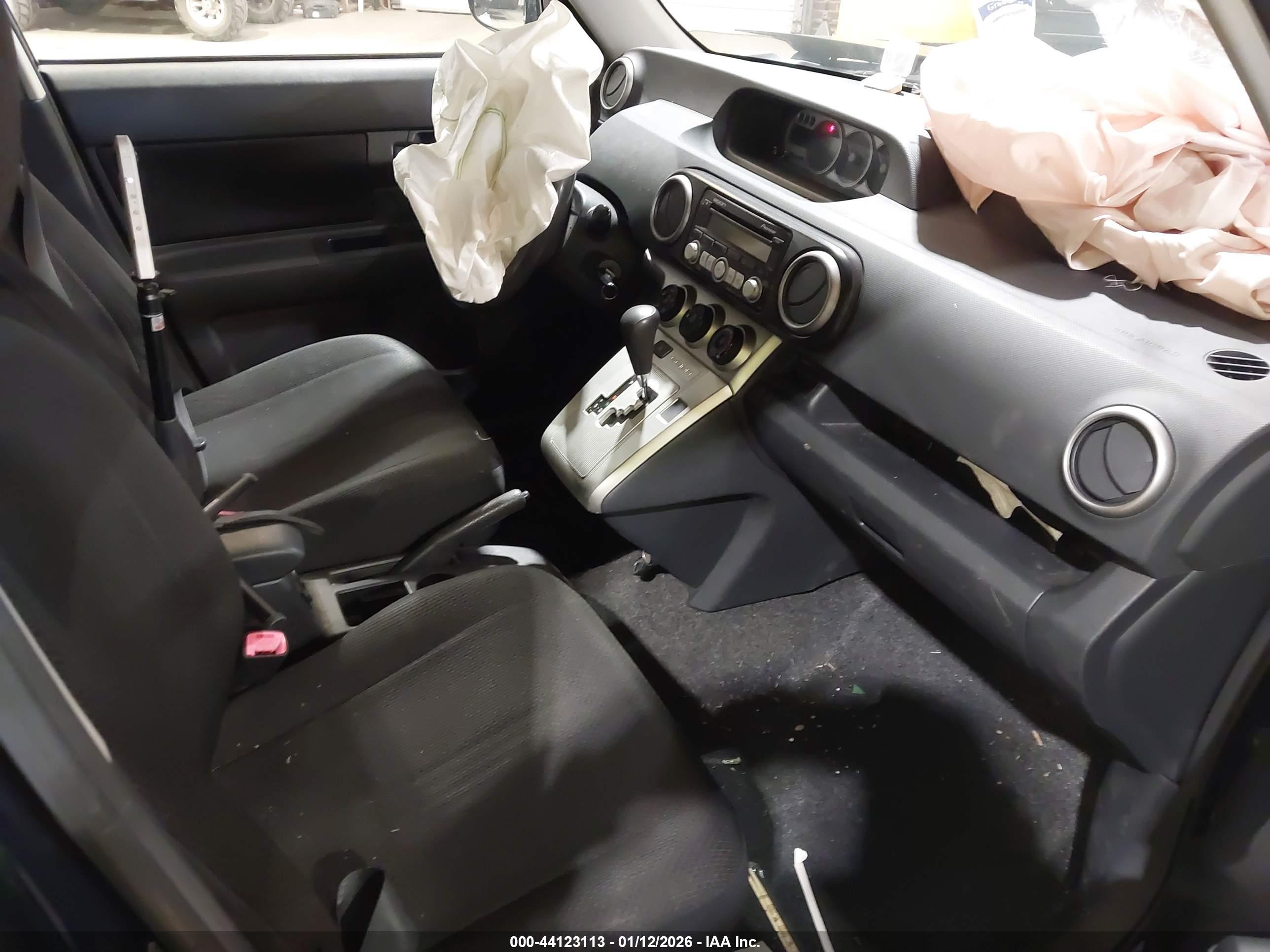 SCION XB image 5