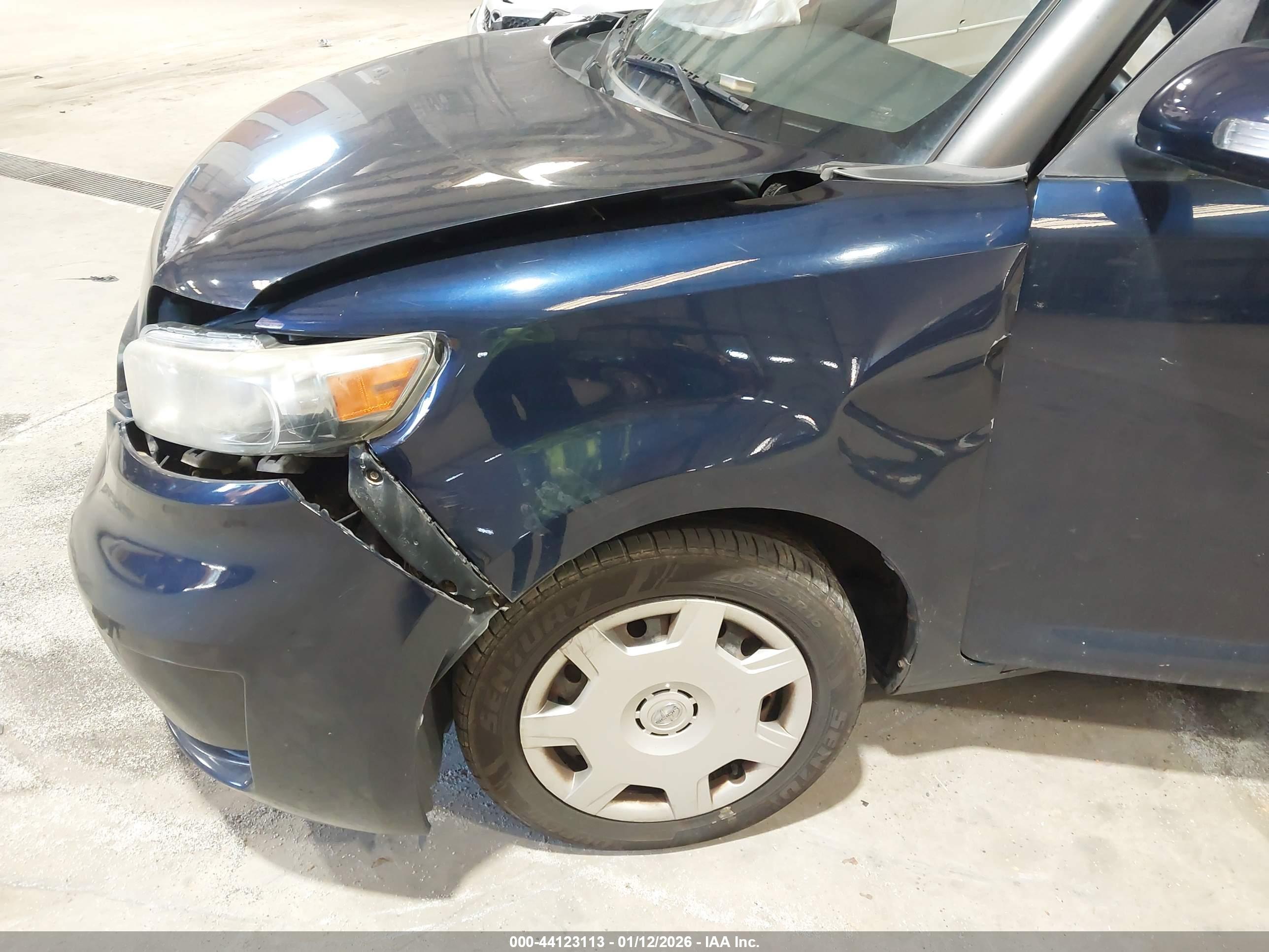 SCION XB image 6