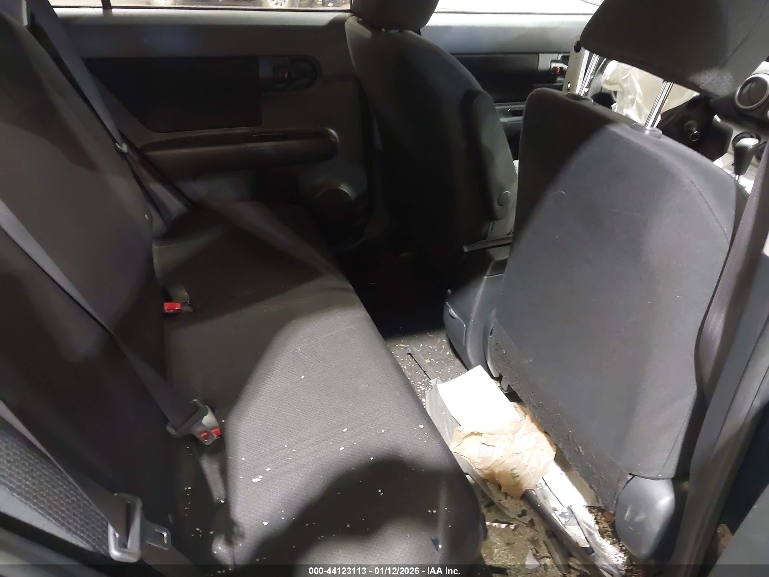 SCION XB image 8