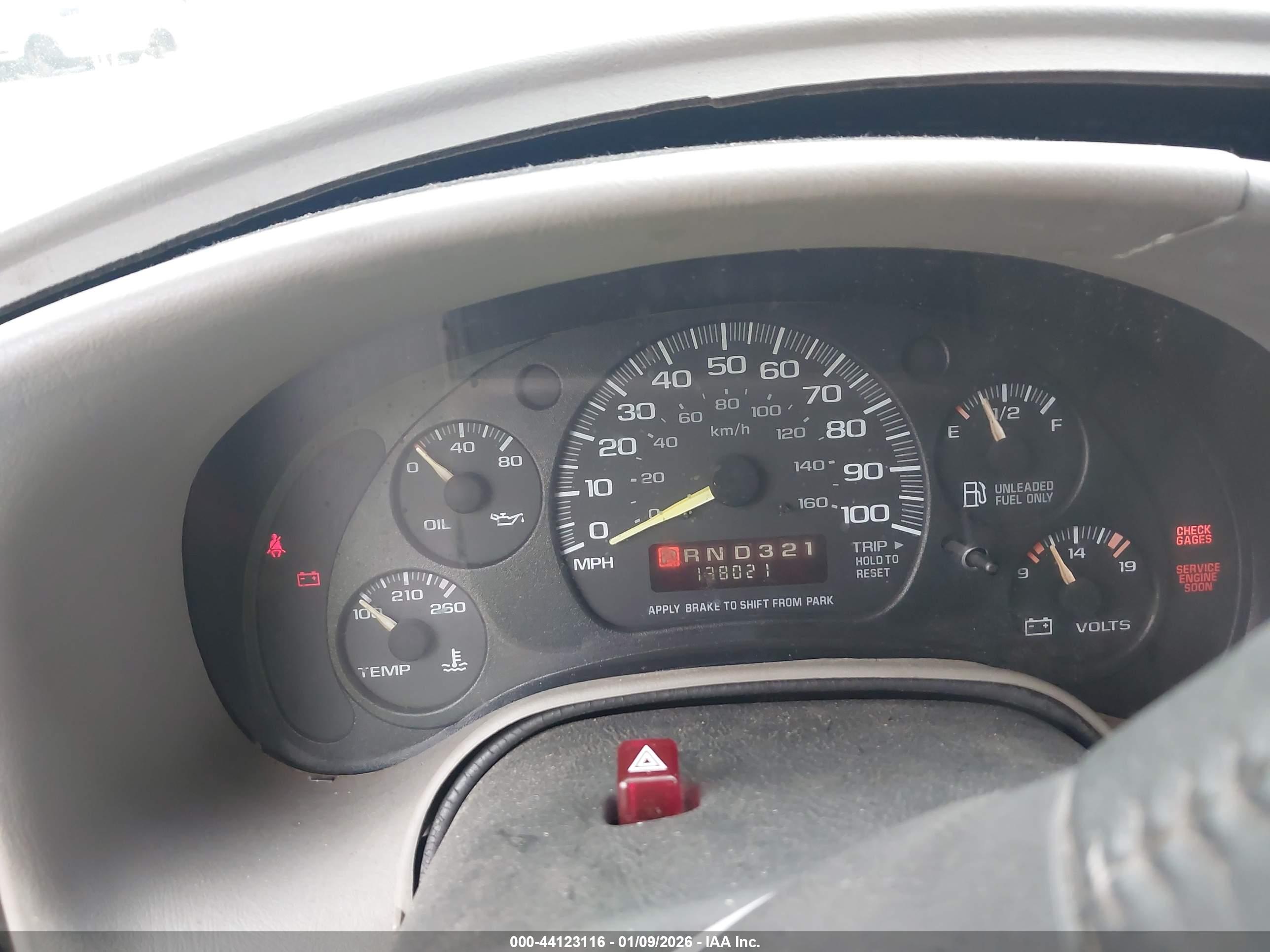 CHEVROLET ASTRO image 7