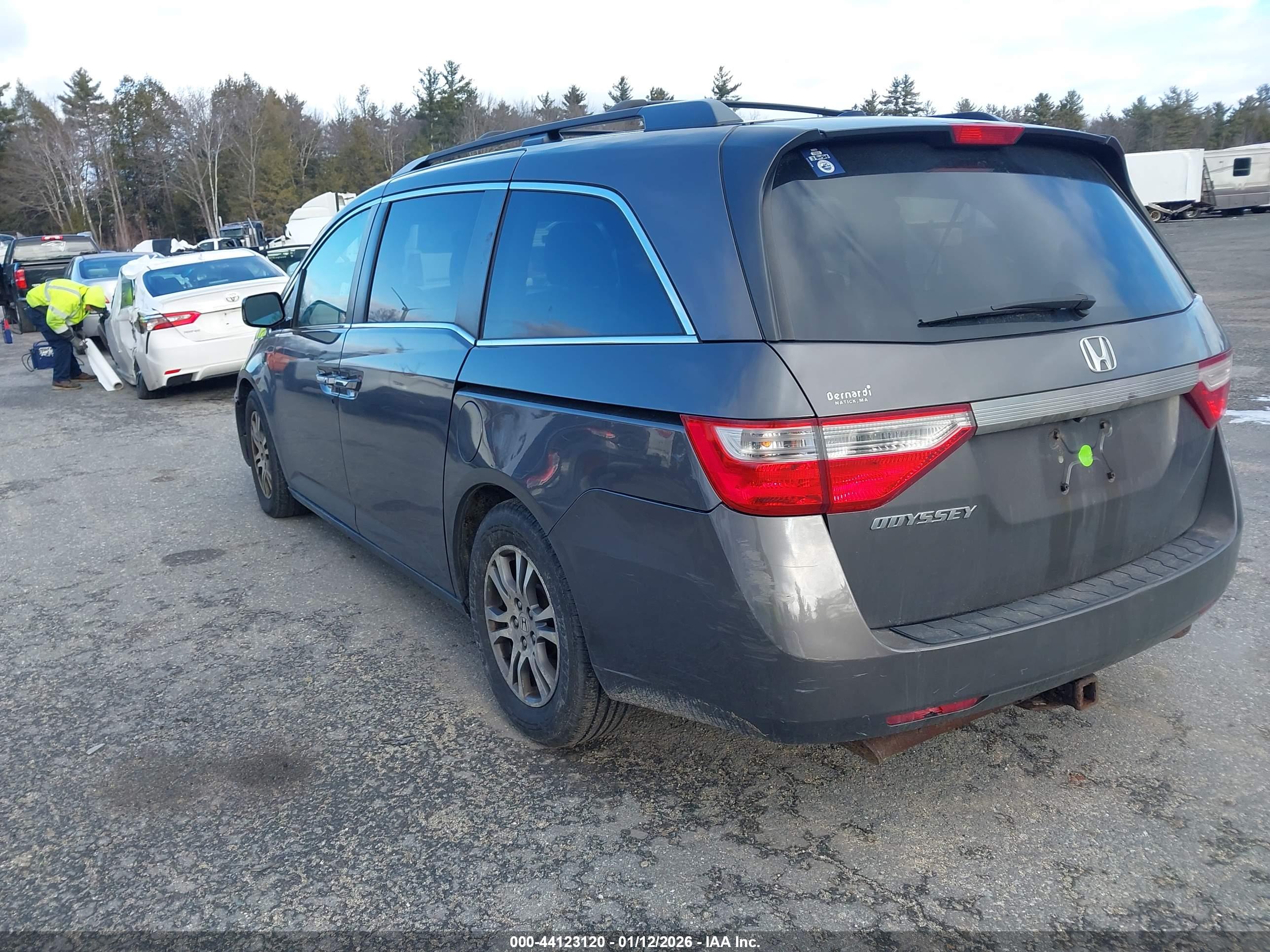 HONDA ODYSSEY image 3