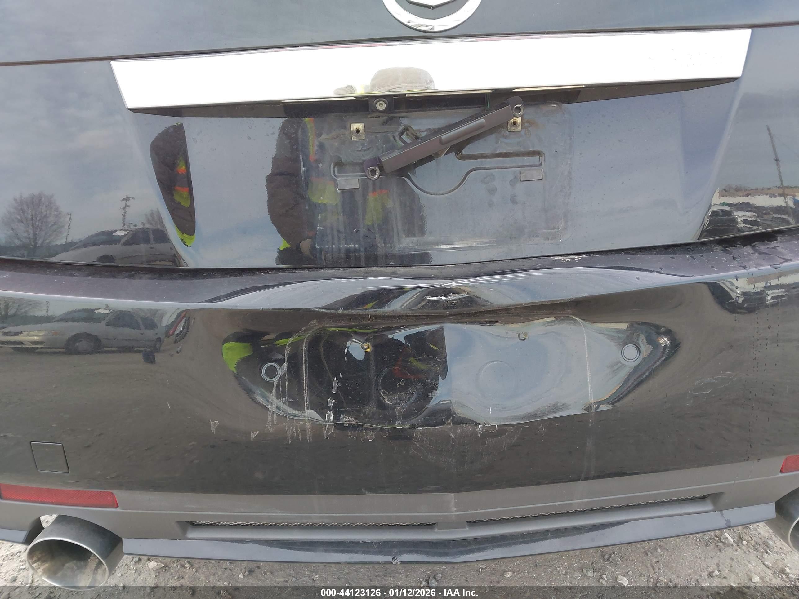 CADILLAC CTS-V image 6