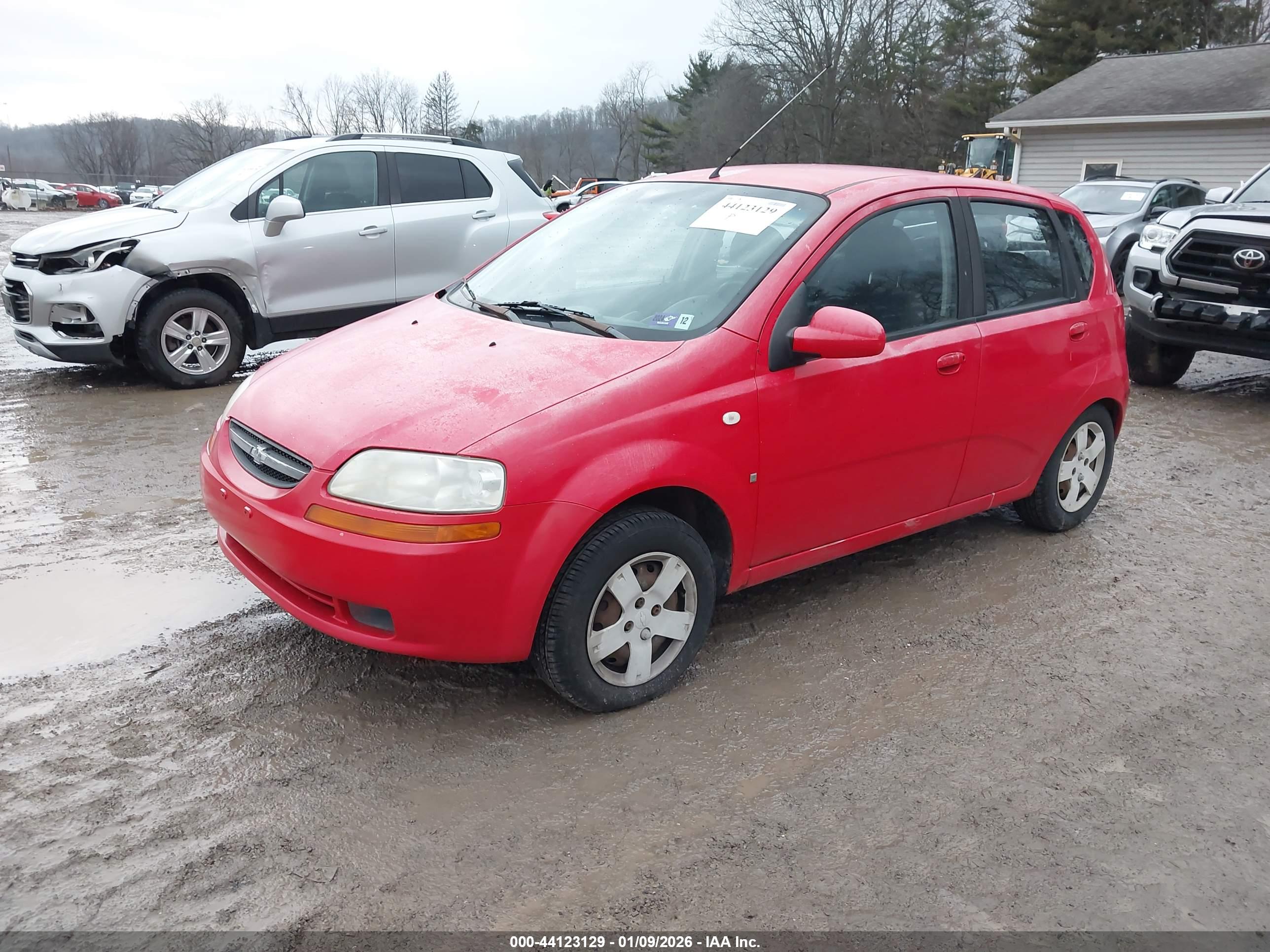 CHEVROLET AVEO image 2