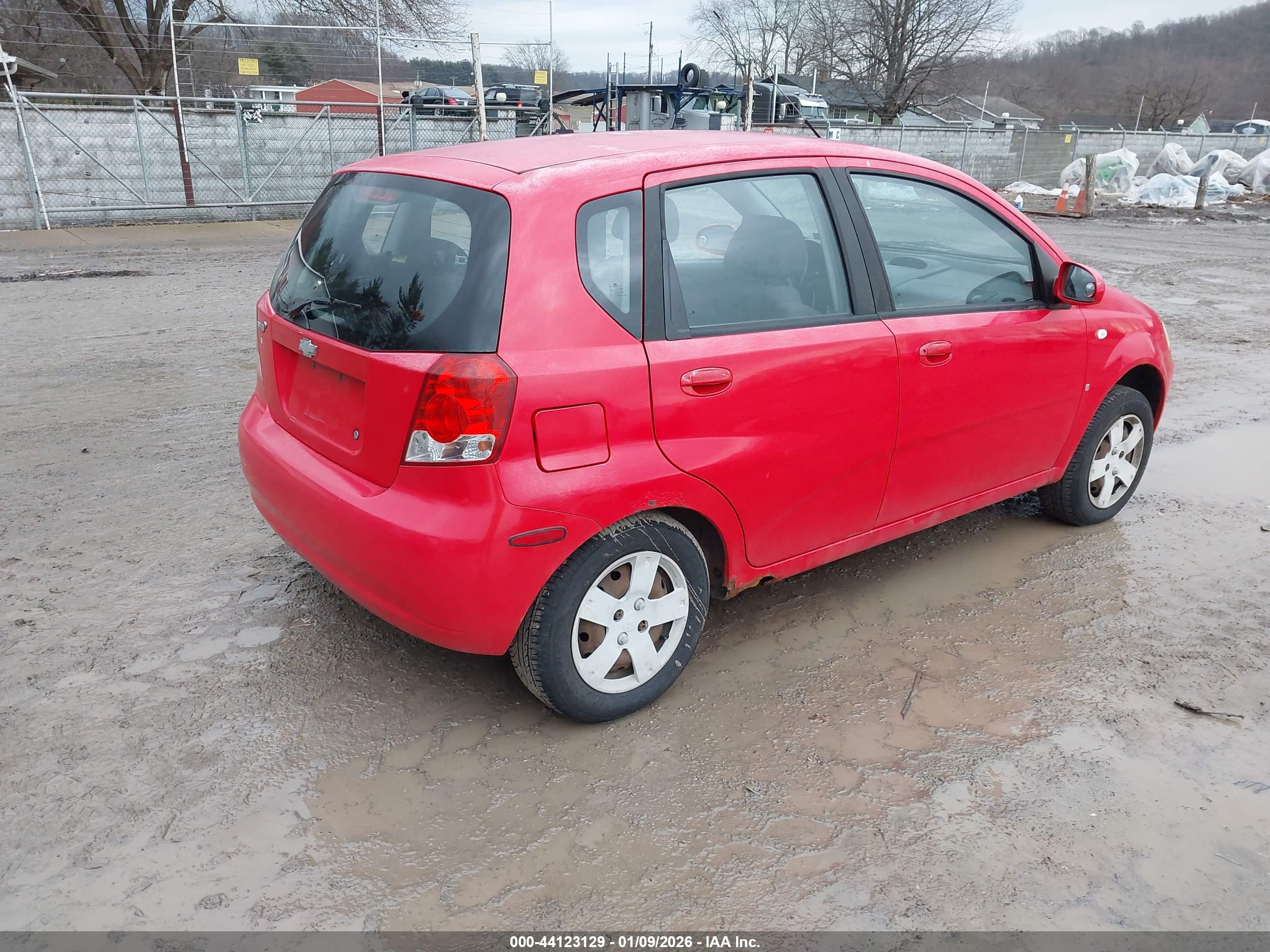 CHEVROLET AVEO image 4