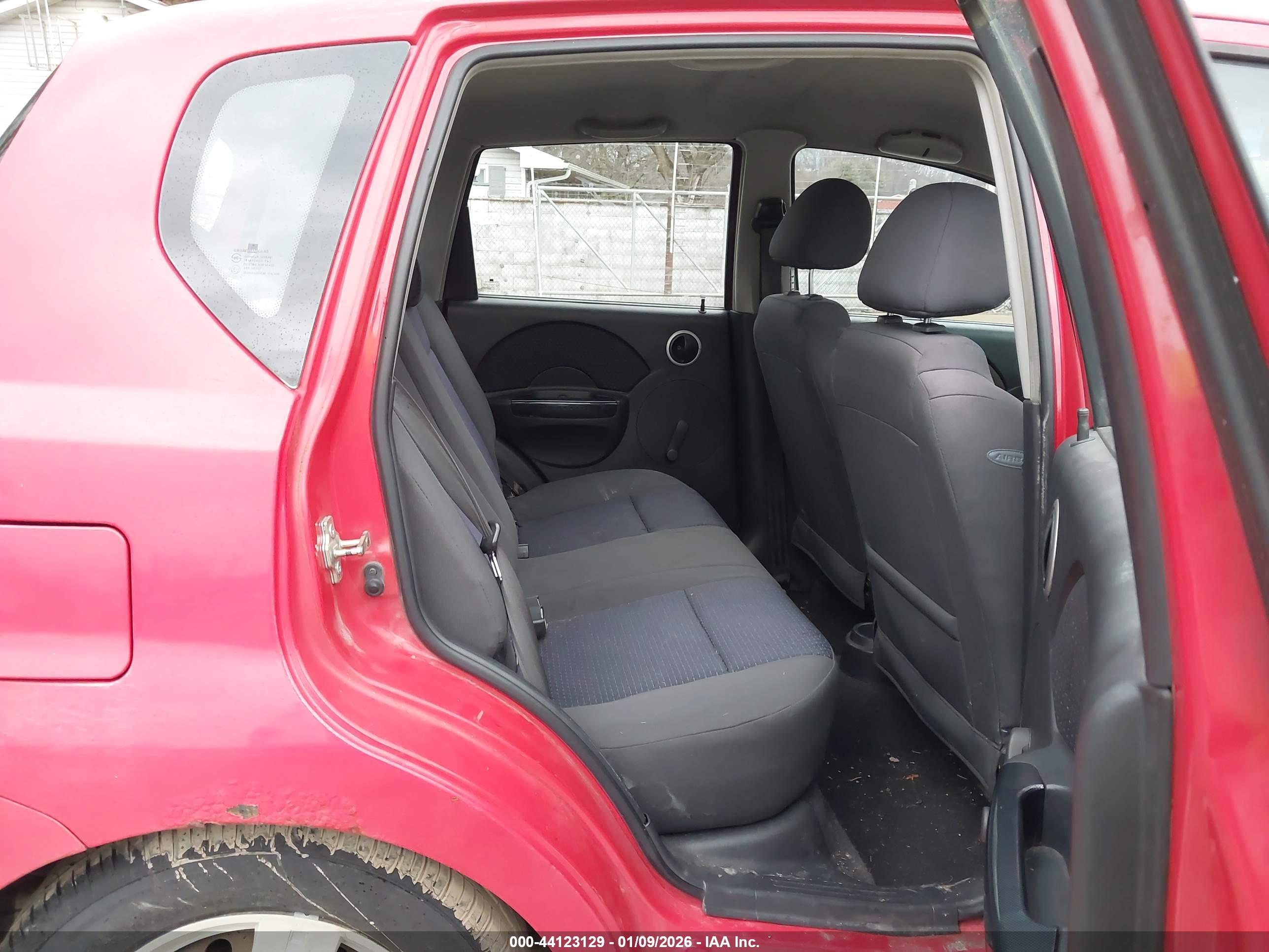 CHEVROLET AVEO image 8