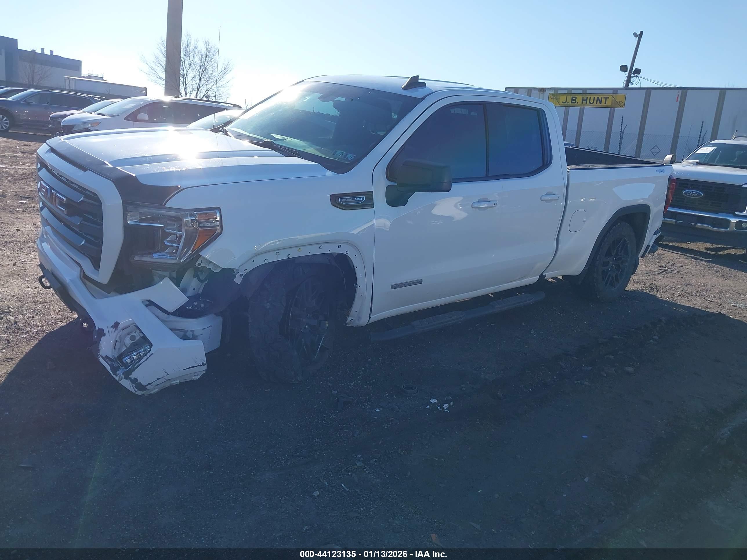 GMC SIERRA image 2