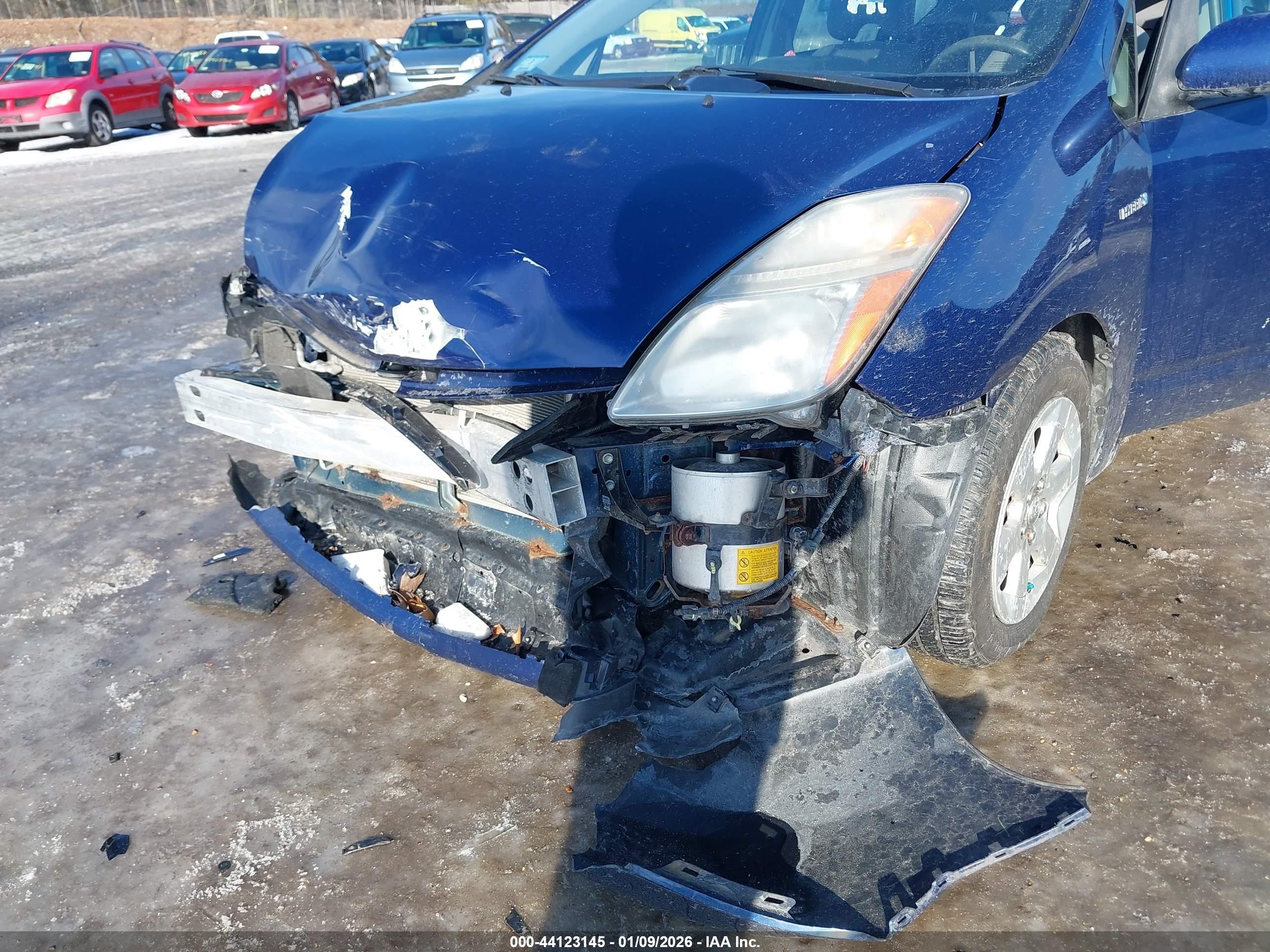 TOYOTA PRIUS image 6