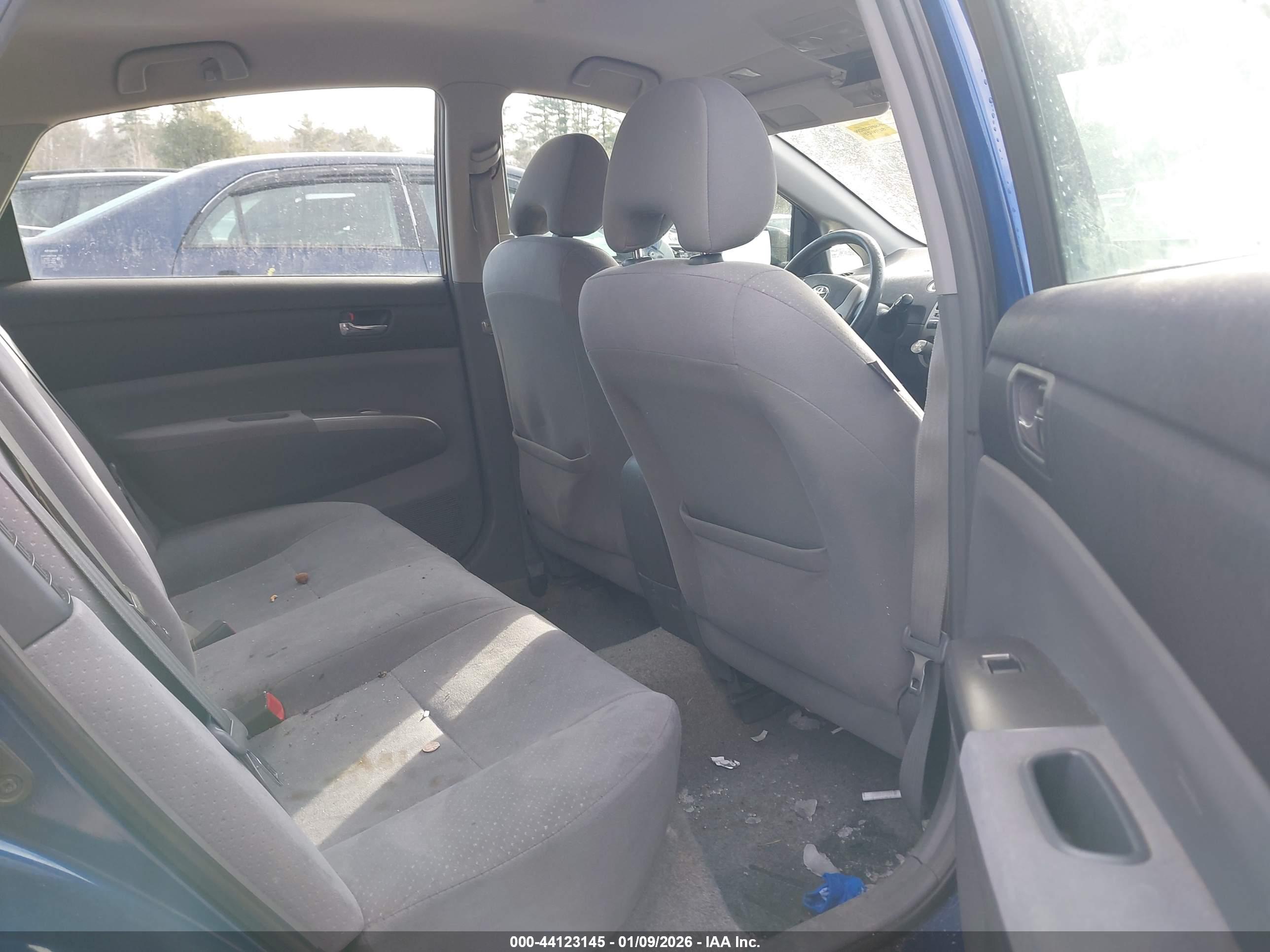 TOYOTA PRIUS image 8
