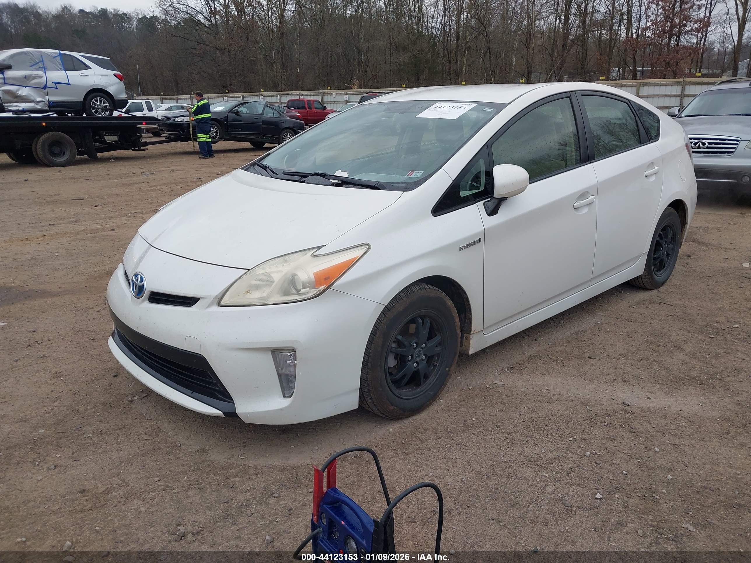 TOYOTA PRIUS image 2