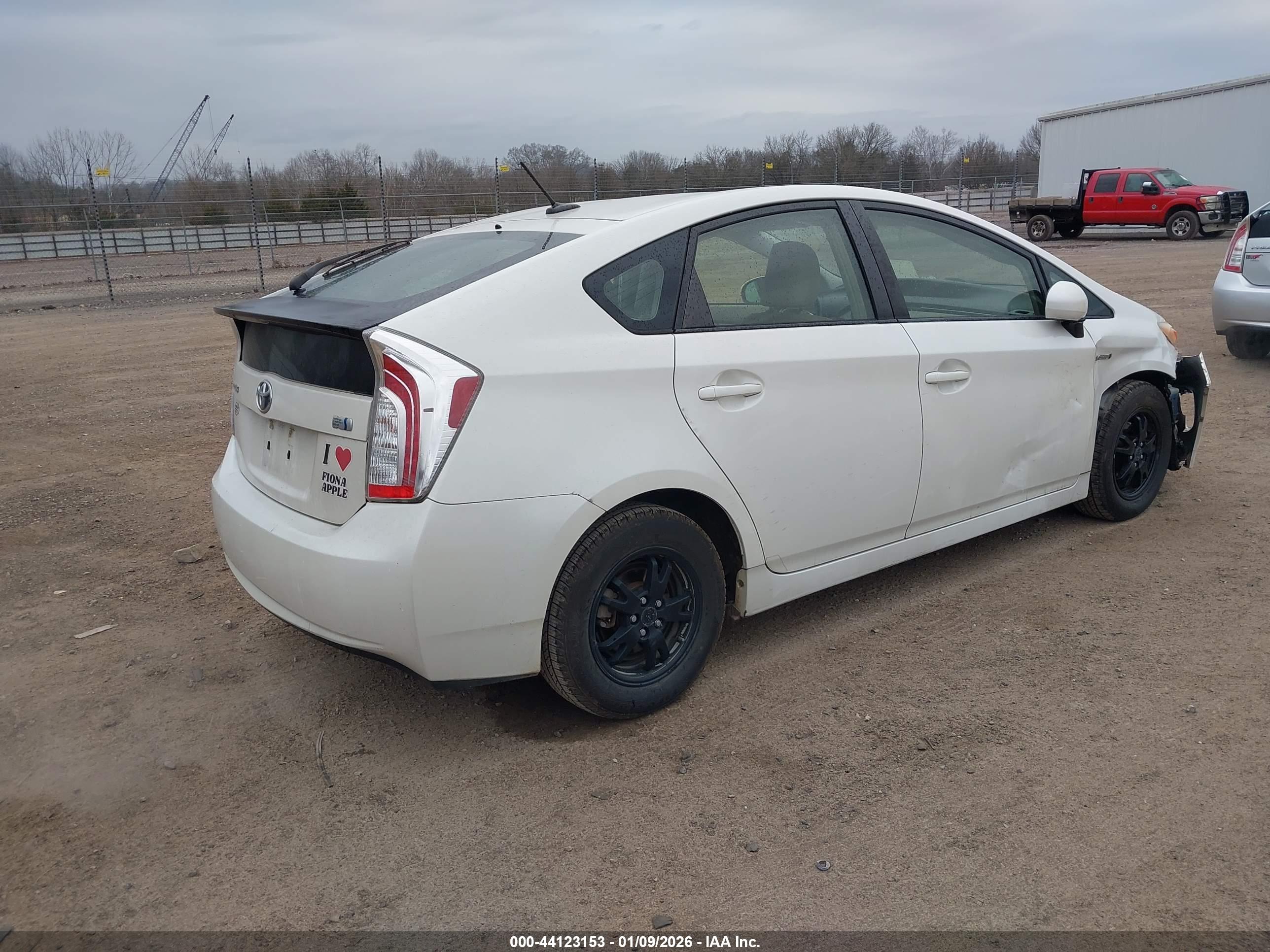 TOYOTA PRIUS image 4