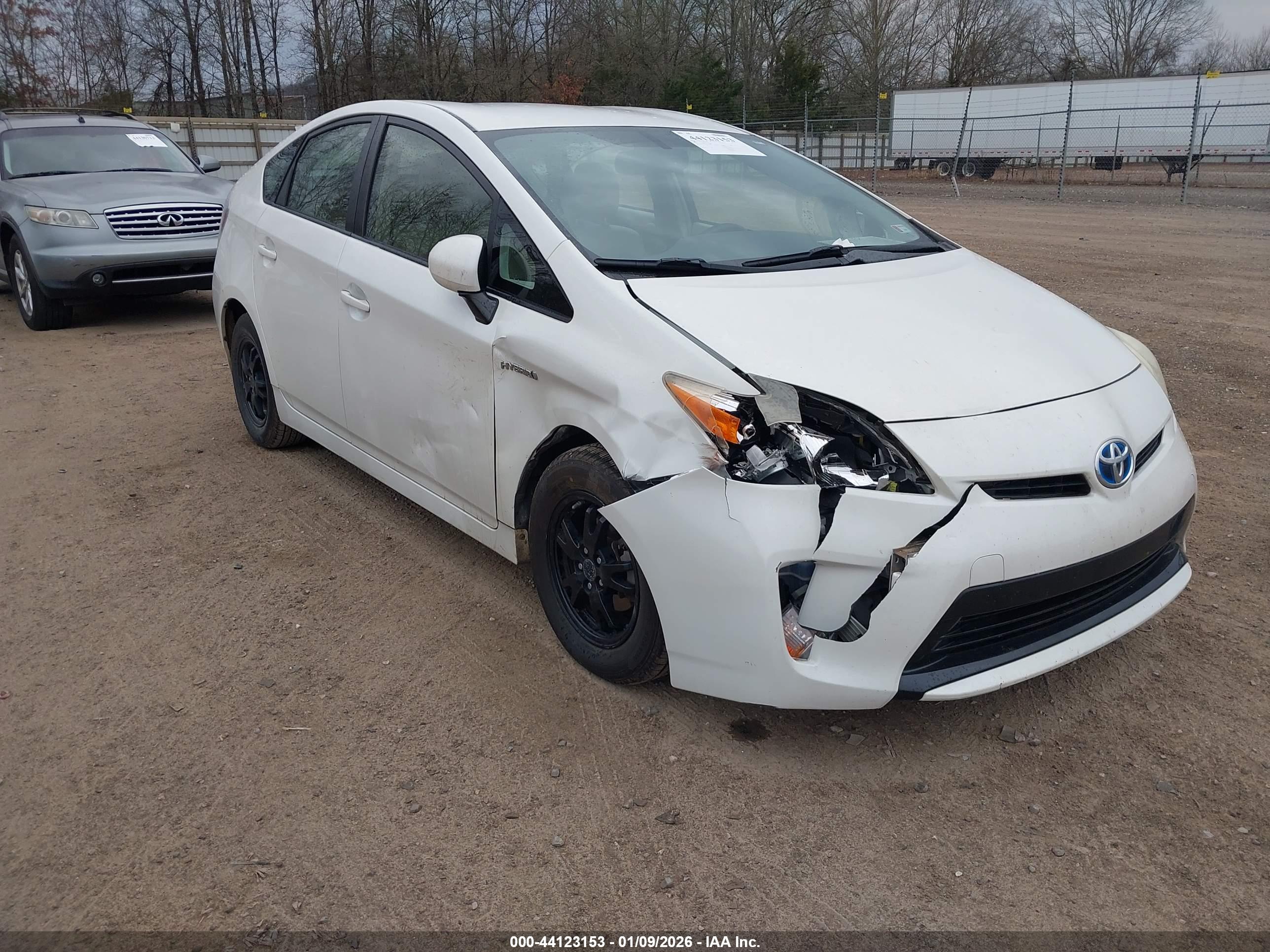 TOYOTA PRIUS image 6