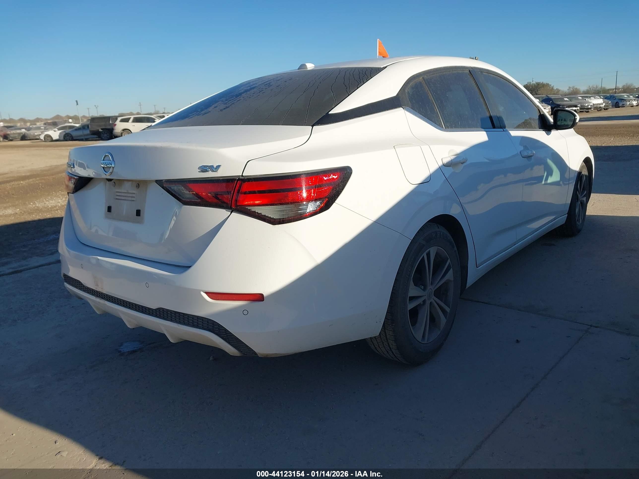 NISSAN SENTRA image 4