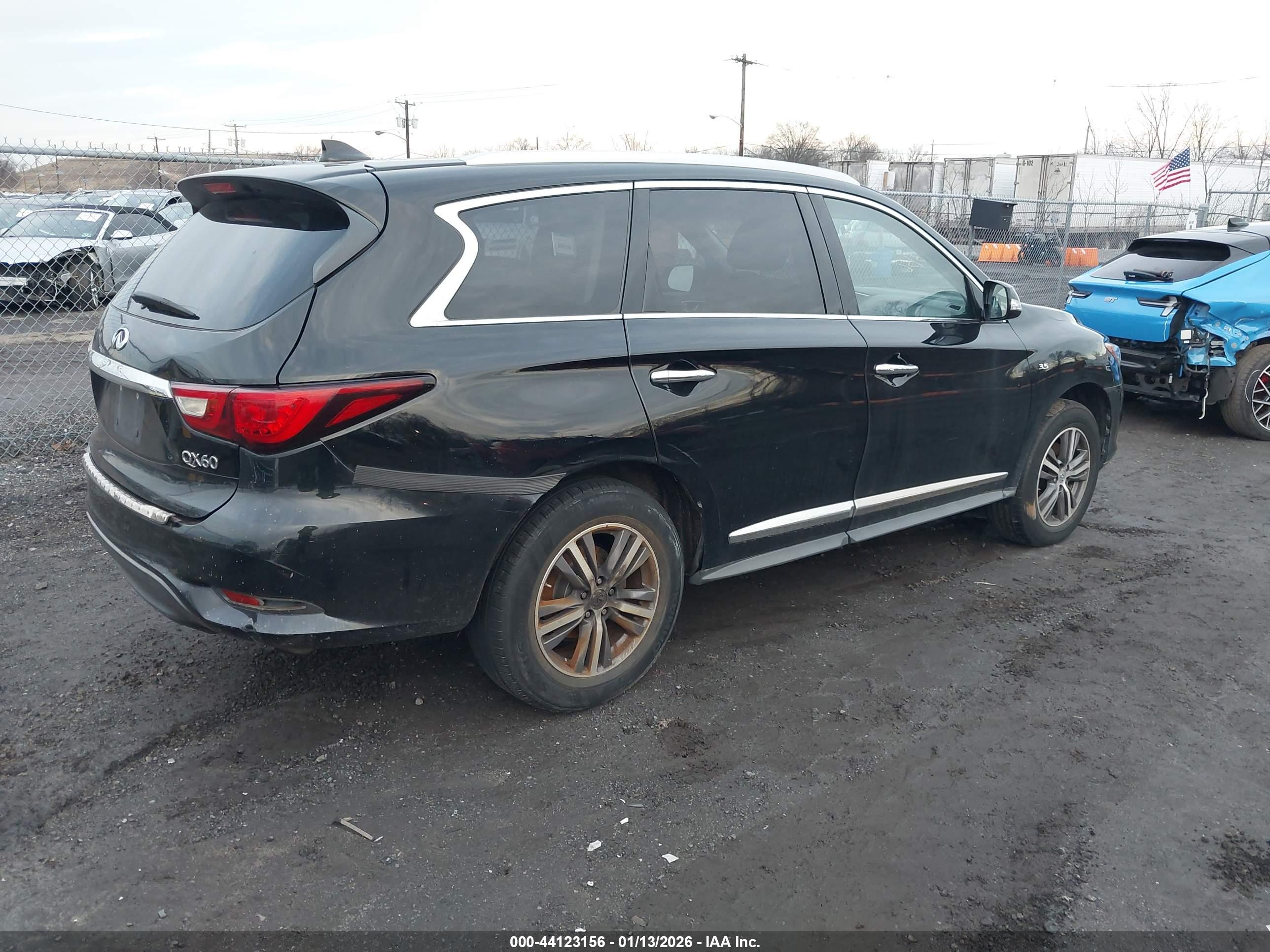 INFINITI QX60 image 4